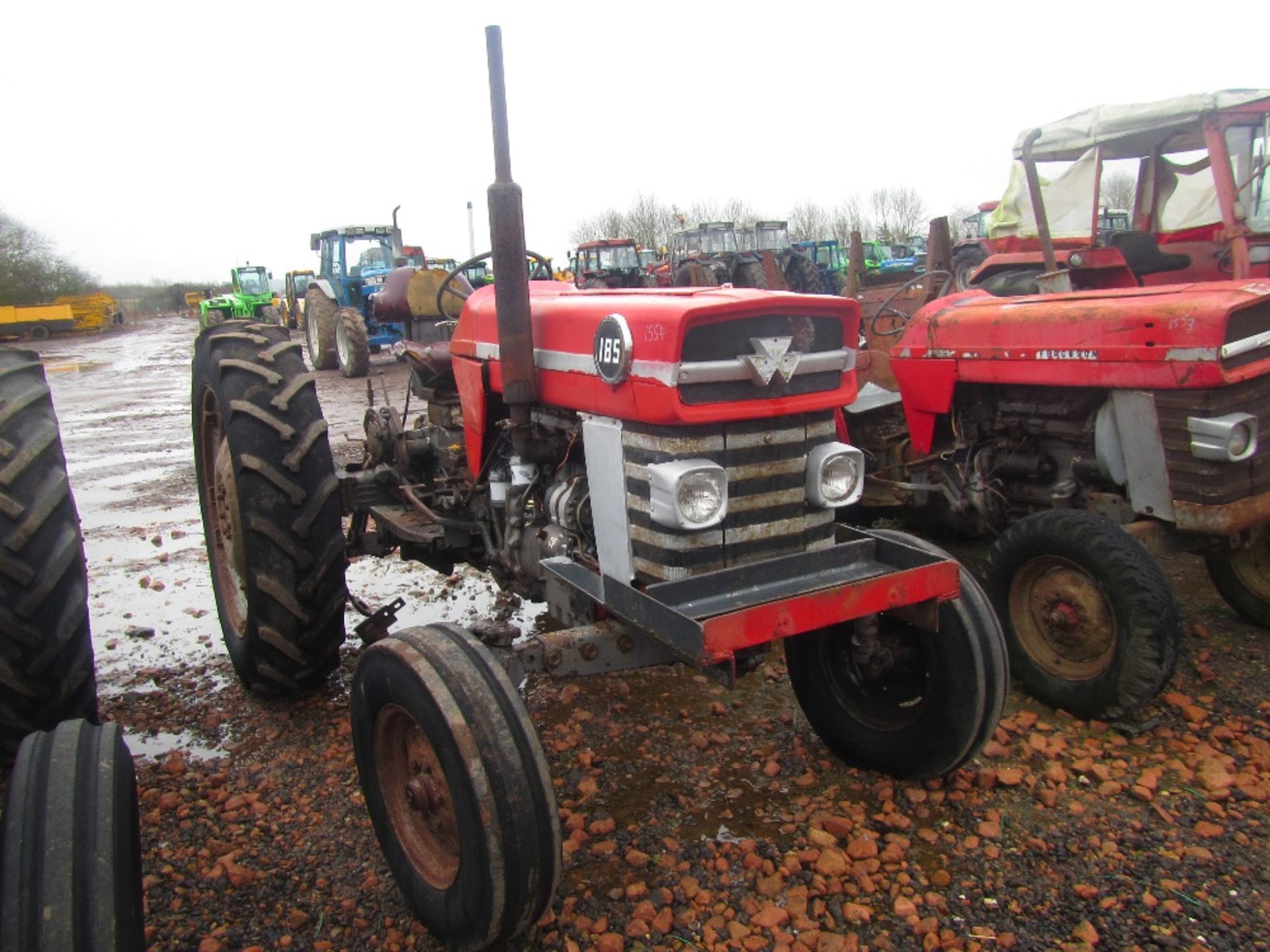 Massey Ferguson 185 Tractor c/w 4 Bolt Pump - Image 2 of 6