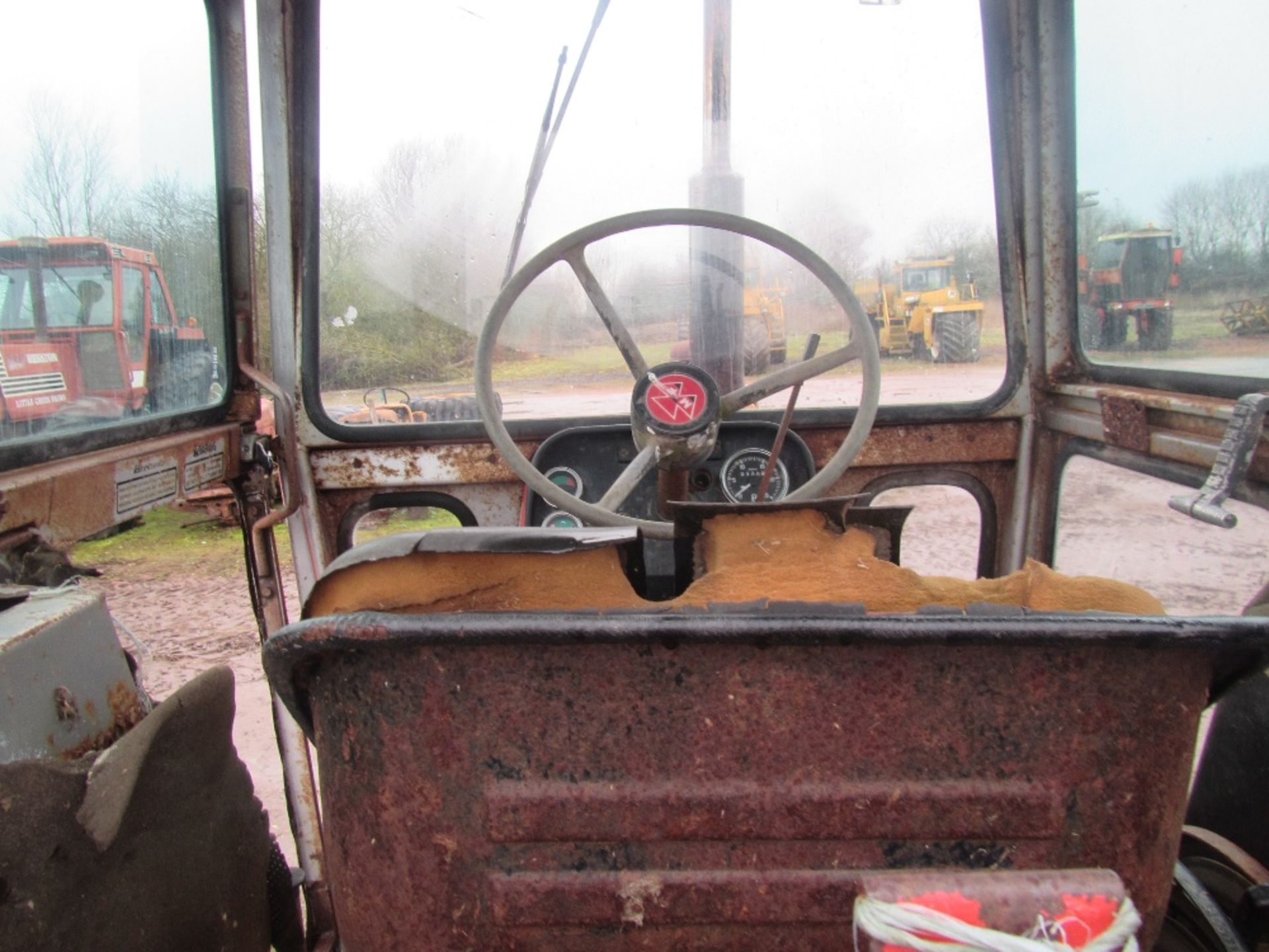 Massey Ferguson 575 2wd Tractor Ser No 266170 - Image 7 of 7