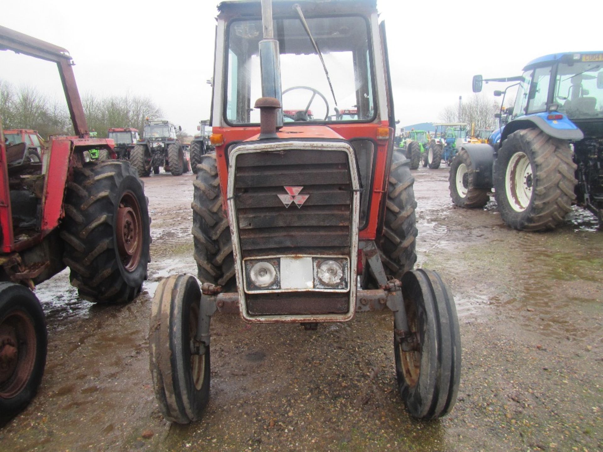 Massey Ferguson 575 2wd Tractor Ser No 266170 - Image 2 of 7