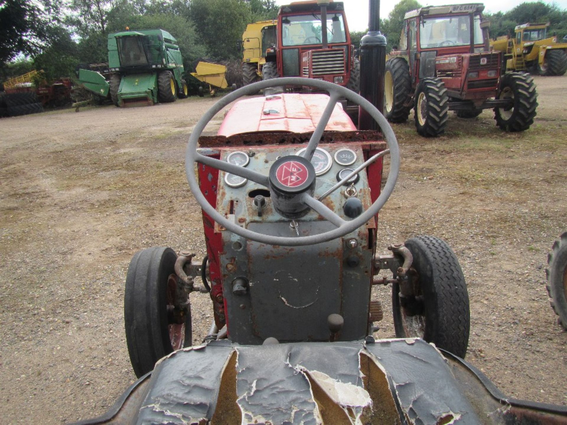 Massey Ferguson 188 Tractor c/w 4 Bolt Pump. Ser. No. 359351 - Image 5 of 5