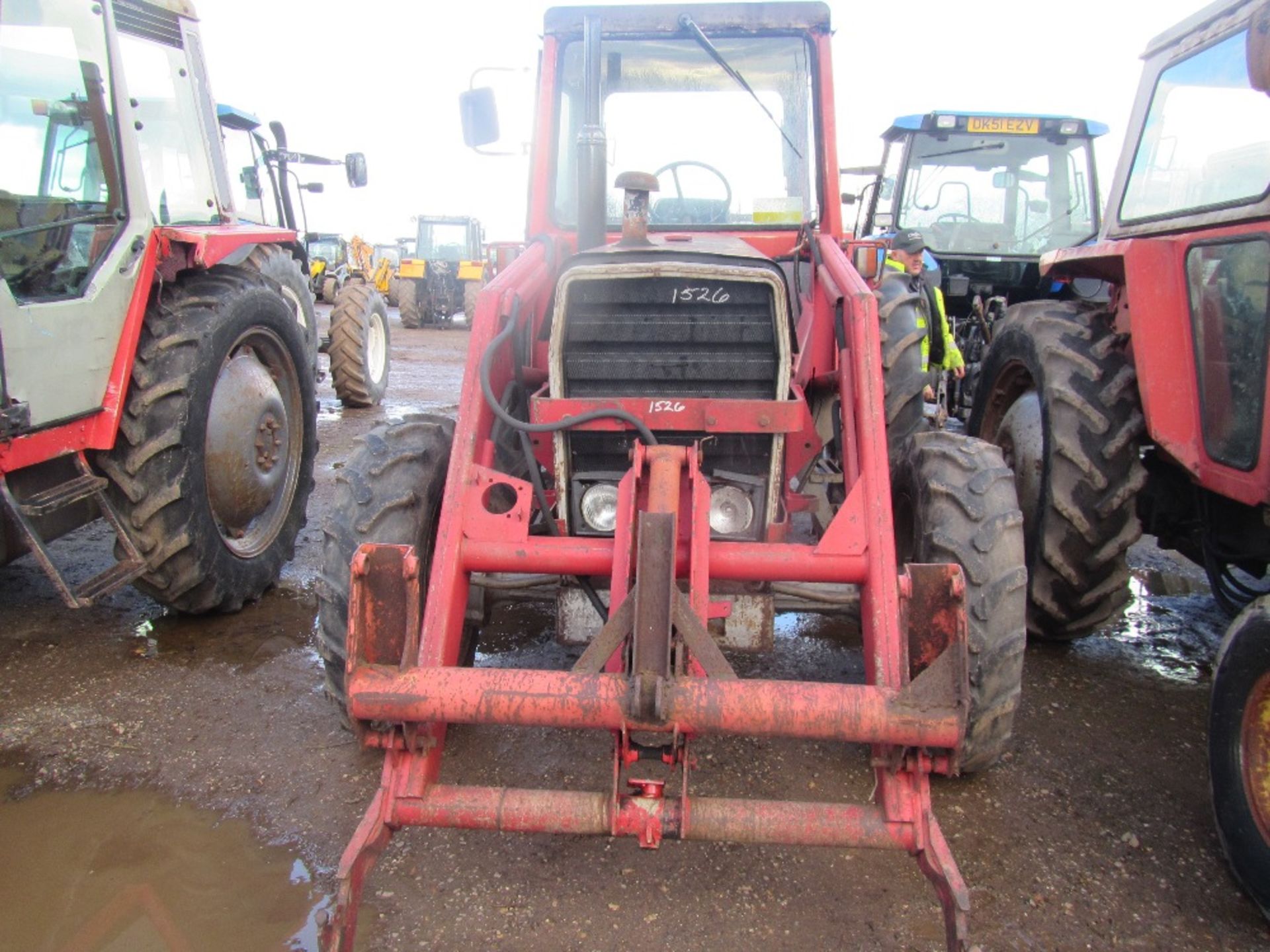 Massey Ferguson 590 4wd Tractor. Reg Docs will be supplied. Reg. No. SPF 211X - Image 2 of 5