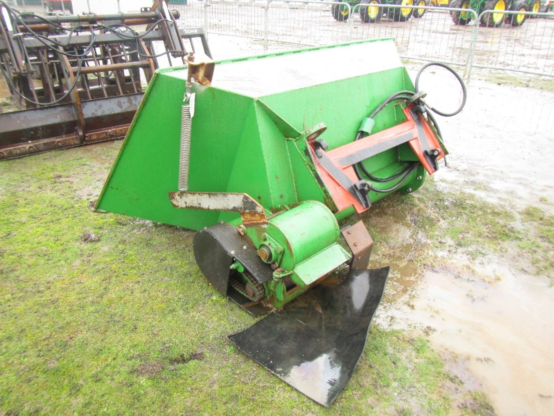 Root & Grain Front End Auger Bucket - Image 3 of 5