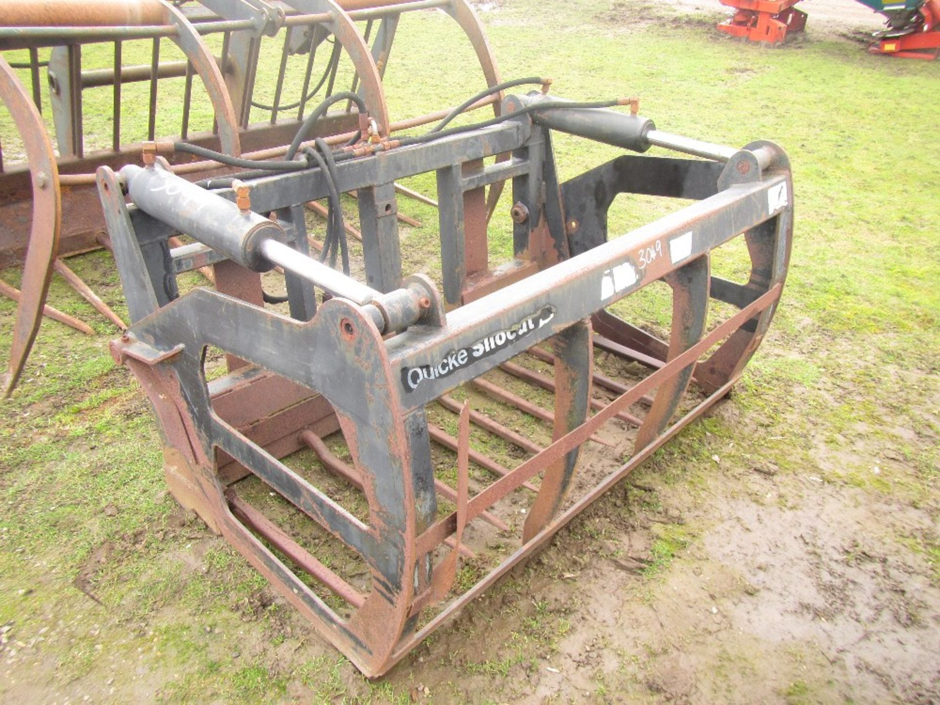 Quicke Muck Grab to fit Front Loader c/w Euro Brackets - Image 4 of 4