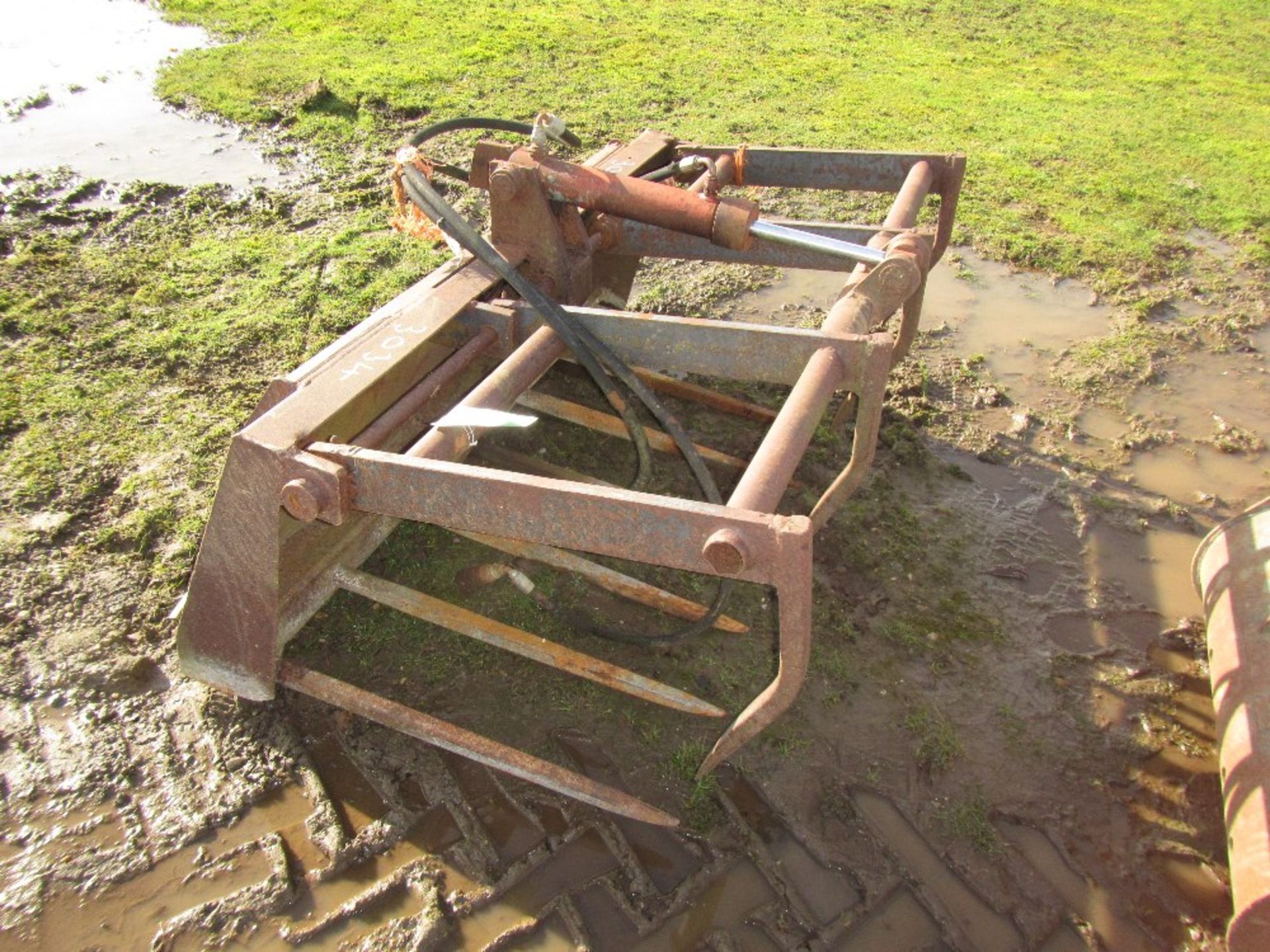 Muck Fork & Grapple c/w Bobcat Fittings - Image 4 of 4