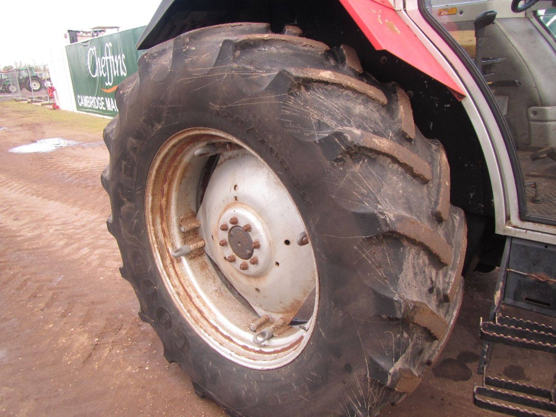 Massey Ferguson 399 Tractor c/w 18 Speed Shift Ser. No. D51323. UNRESERVED LOT - Bild 5 aus 17