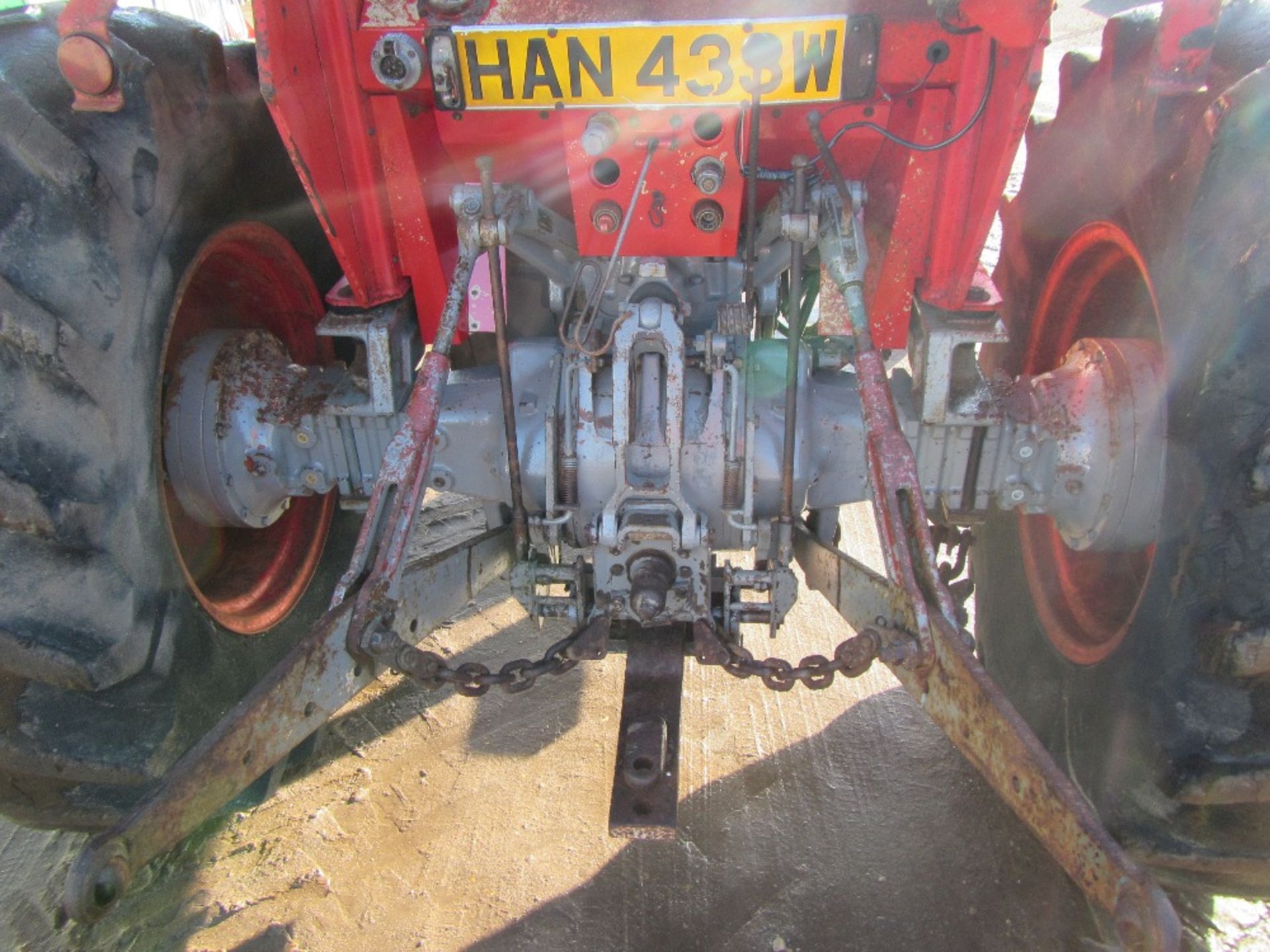 Massey Ferguson 590 Tractor c/w 2 Door Cab & Wide Back Wheels. No V5. 4800 hrs. Reg. No. HAN 433W - Bild 7 aus 17