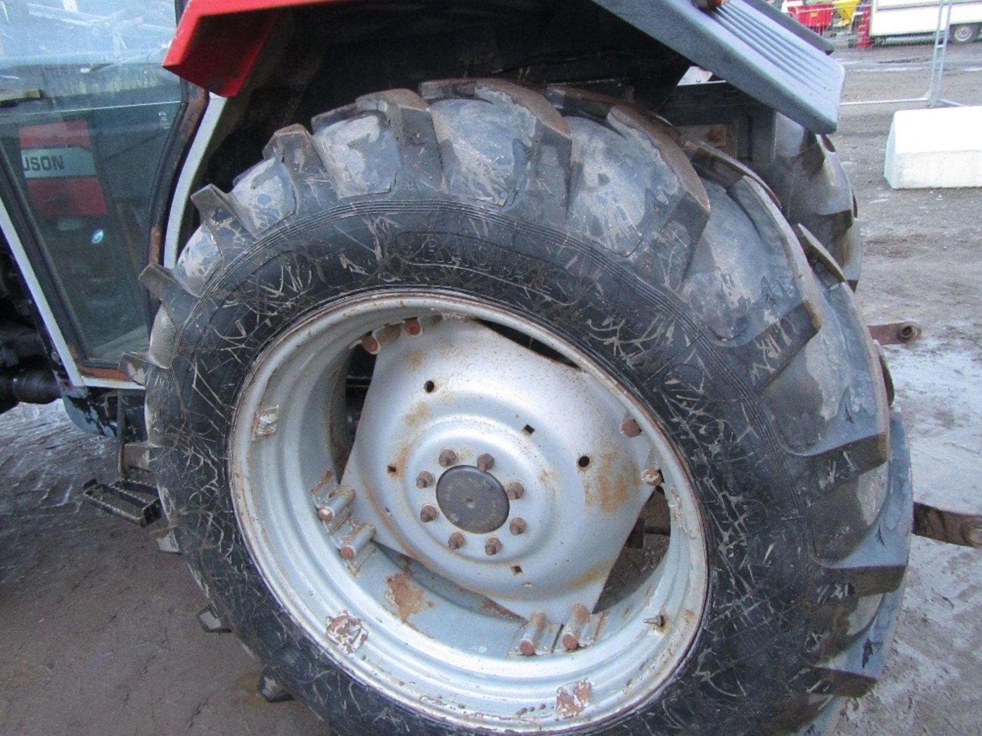 Massey Ferguson 390T 4wd Tractor c/w 12-12 Shuttle, Loader Reg. No. 96 MD 4151 - Bild 7 aus 11