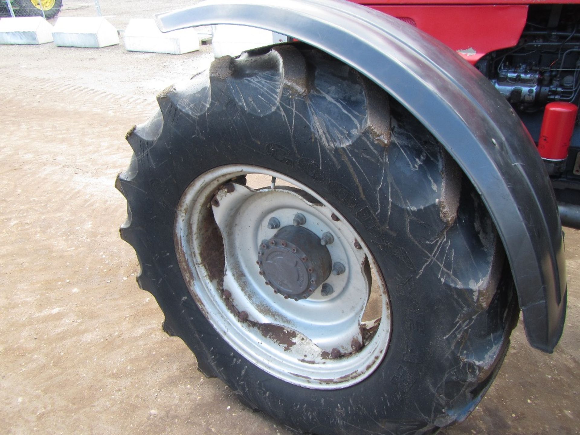 Massey Ferguson 399 Tractor c/w 18 Speed Shift Ser. No. D51323. UNRESERVED LOT - Bild 11 aus 17