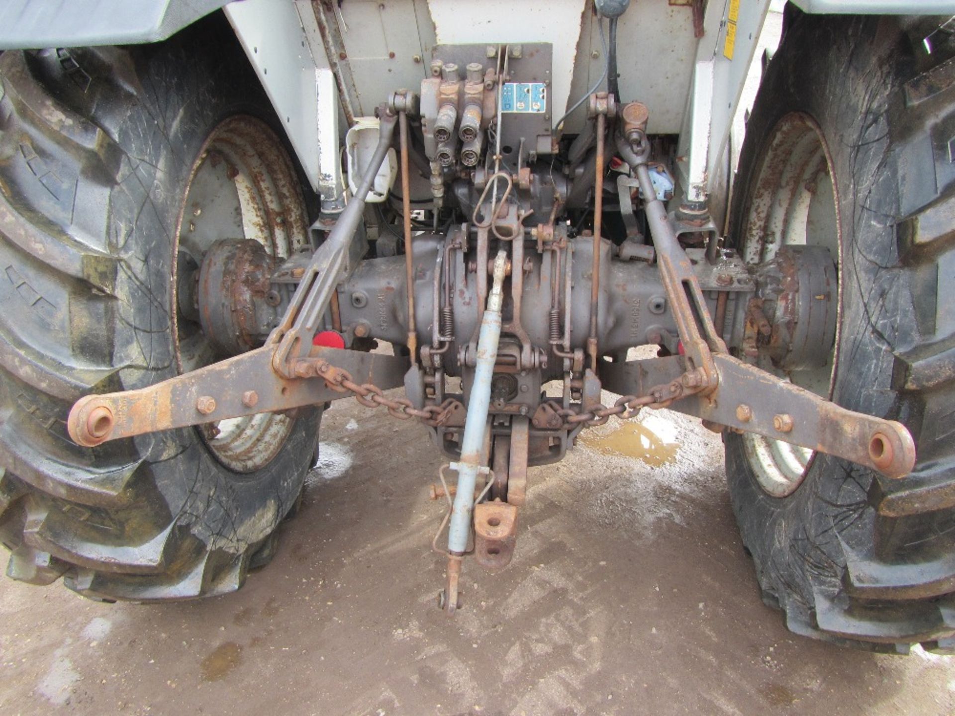 Massey Ferguson 390 2wd Tractor c/w Chiltern Loader Reg. No. L449 DFJ Ser No C01348 - Bild 7 aus 17