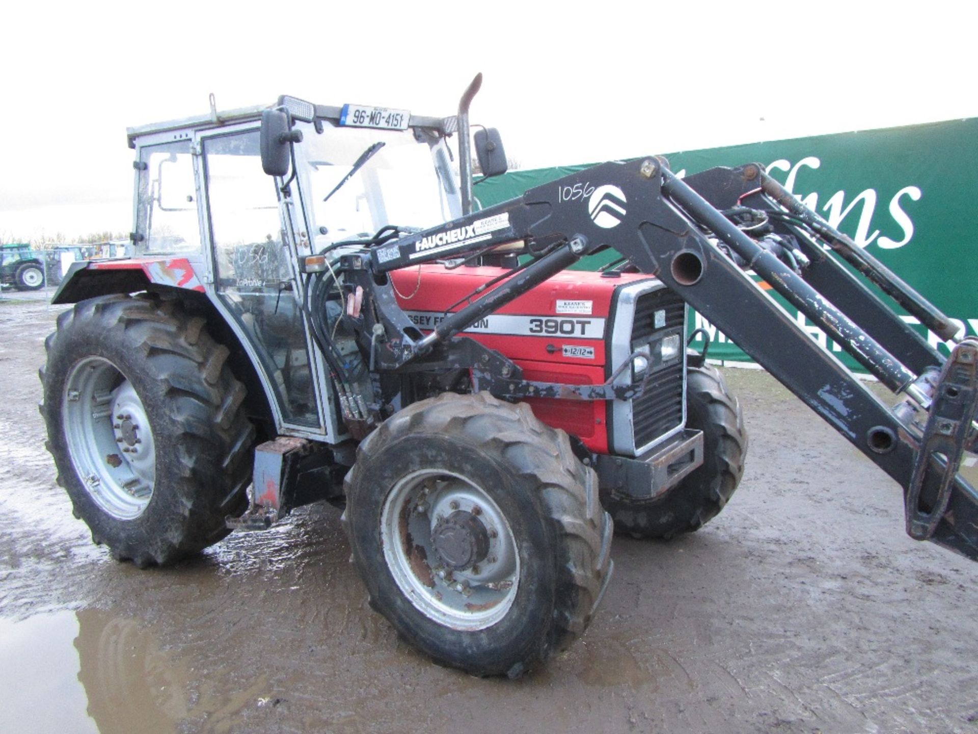 Massey Ferguson 390T 4wd Tractor c/w 12-12 Shuttle, Loader Reg. No. 96 MD 4151 - Bild 3 aus 11