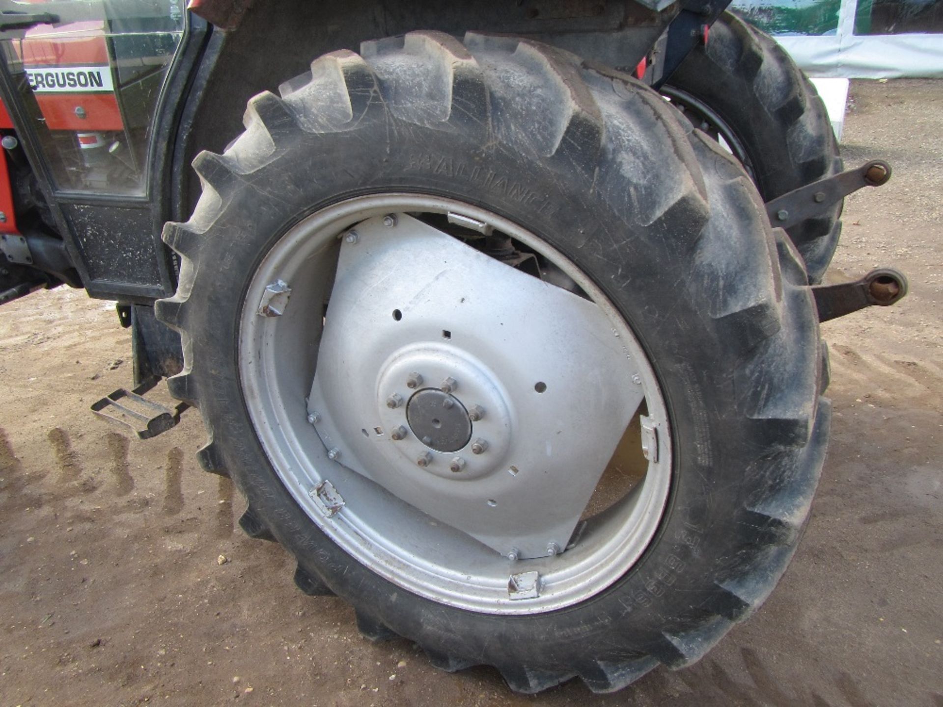 Massey Ferguson 365 Tractor Ser No J47237 - Image 10 of 17