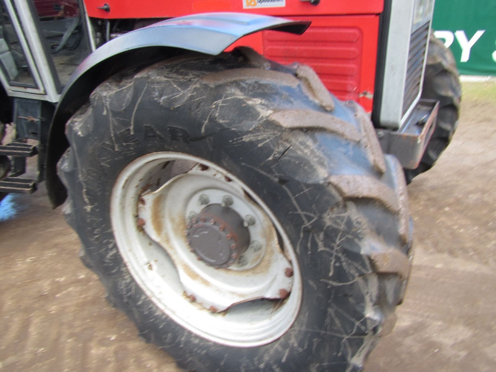 Massey Ferguson 399 Tractor c/w 18 Speed Shift Ser. No. D51323. UNRESERVED LOT - Bild 4 aus 17