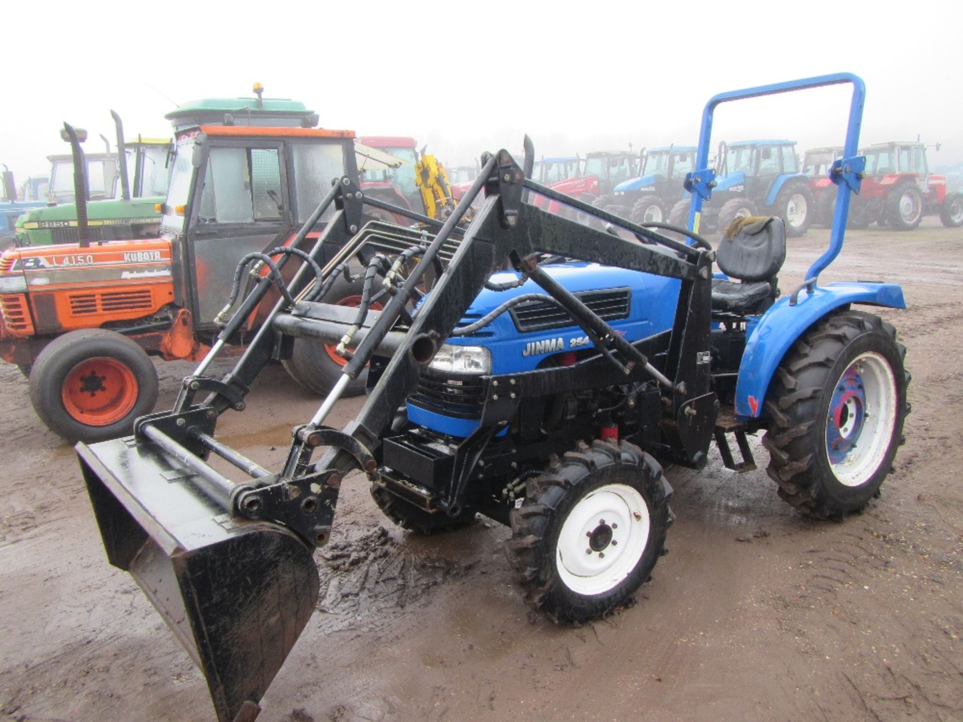 Jimna Tractor c/w Loader Ser. No. 09121000096. UNRESERVED LOT