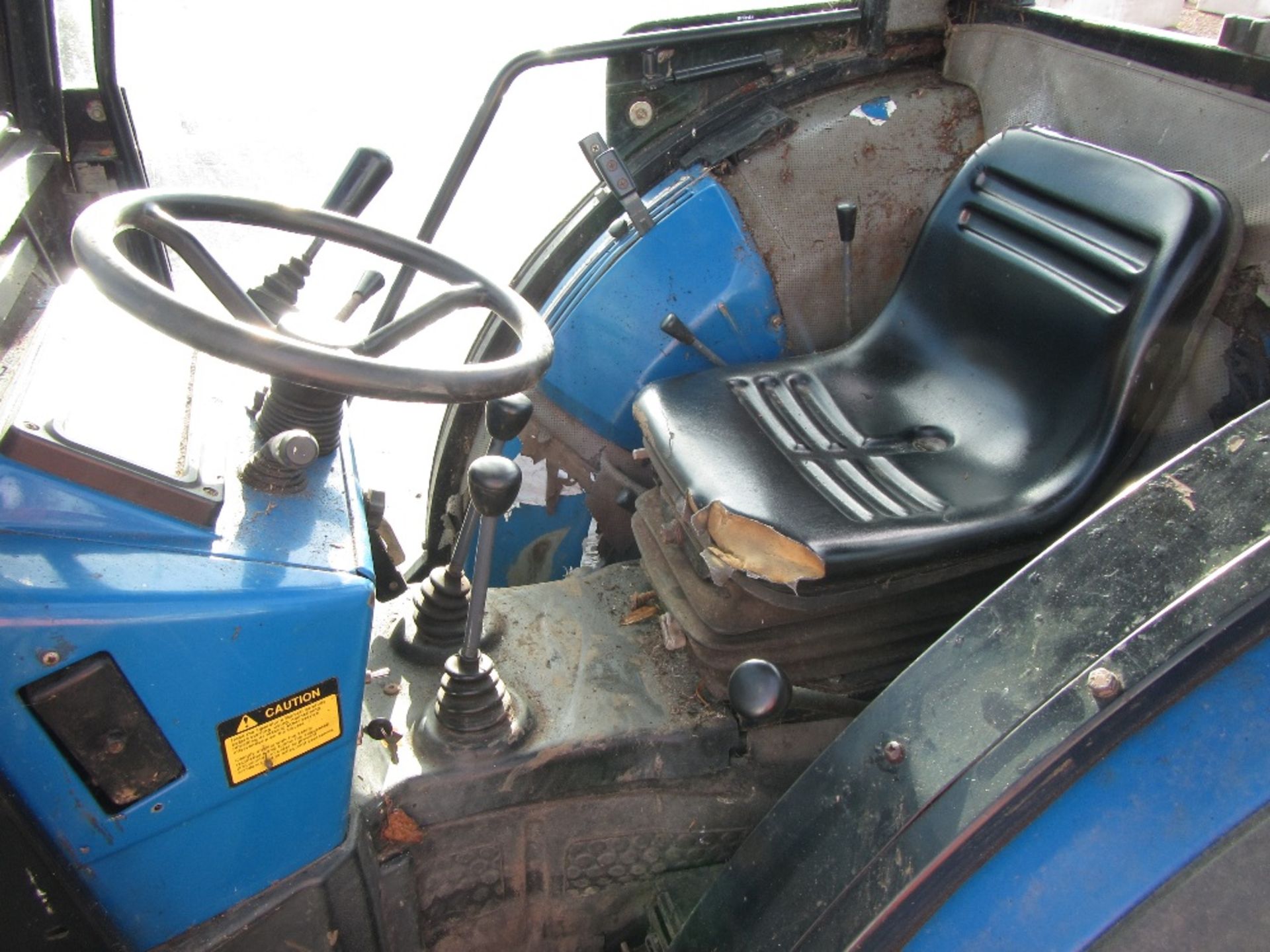 1999 New Holland 4230 Tractor c/w Trima 790 Power Loader, Bucket, Shuttle Box. Ex Golf Course - Bild 10 aus 14