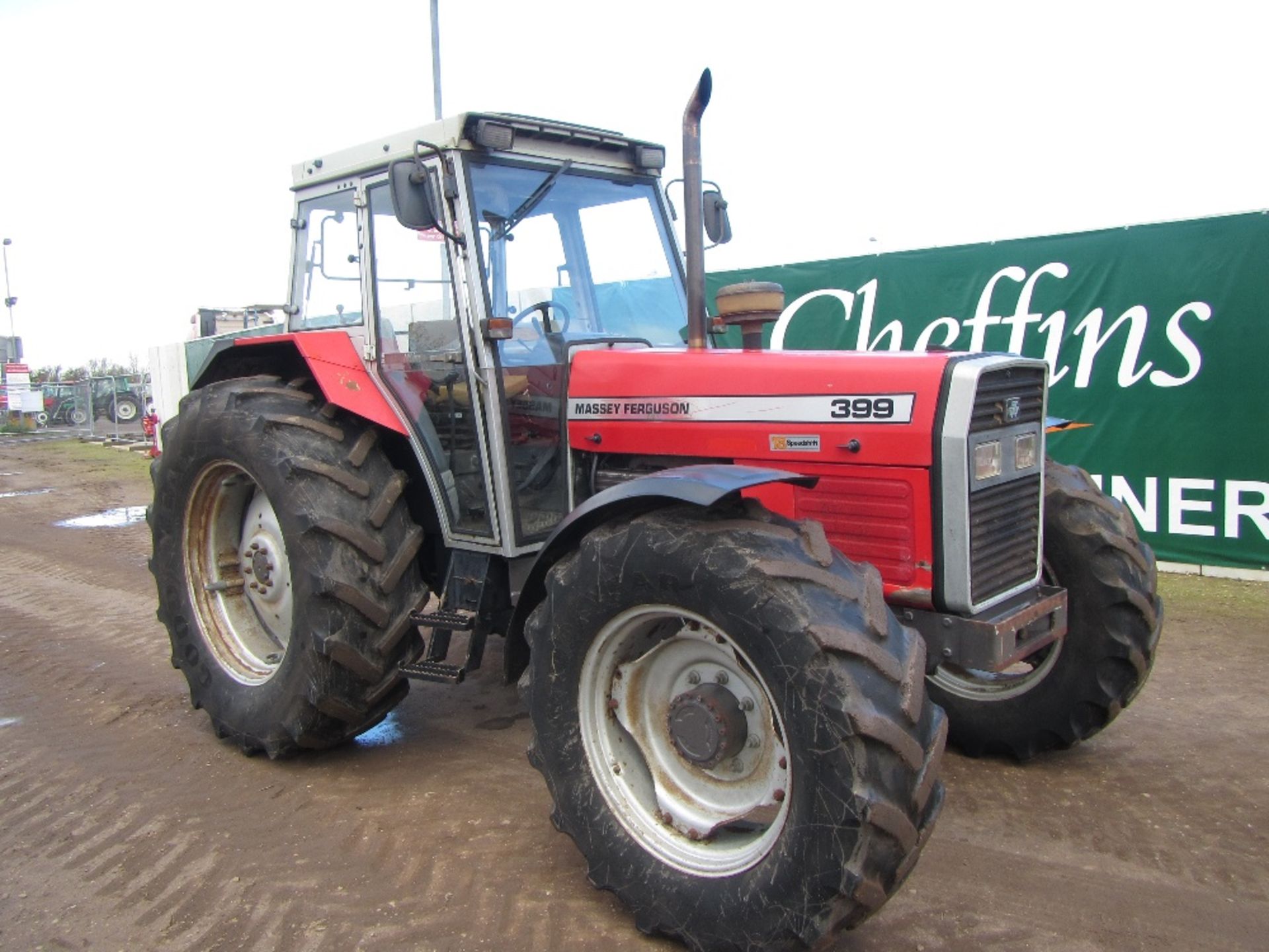 Massey Ferguson 399 Tractor c/w 18 Speed Shift Ser. No. D51323. UNRESERVED LOT - Bild 3 aus 17