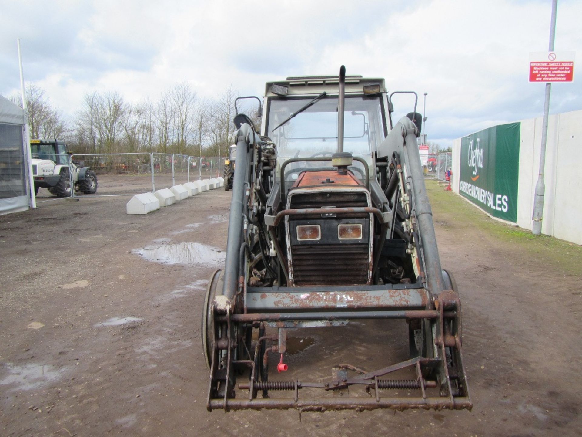 Massey Ferguson 390 2wd Tractor c/w Chiltern Loader Reg. No. L449 DFJ Ser No C01348 - Bild 2 aus 17