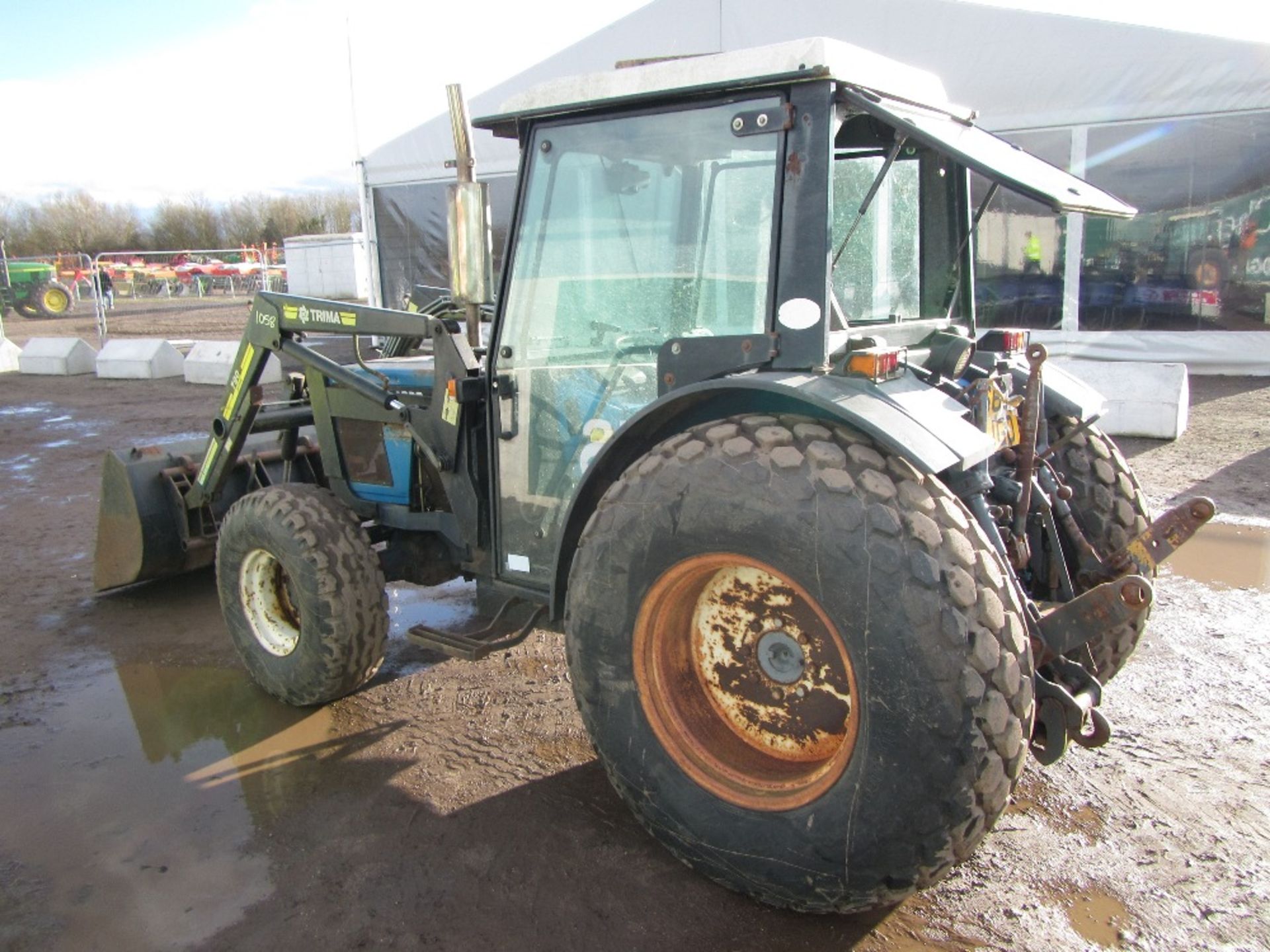 1999 New Holland 4230 Tractor c/w Trima 790 Power Loader, Bucket, Shuttle Box. Ex Golf Course - Bild 7 aus 14