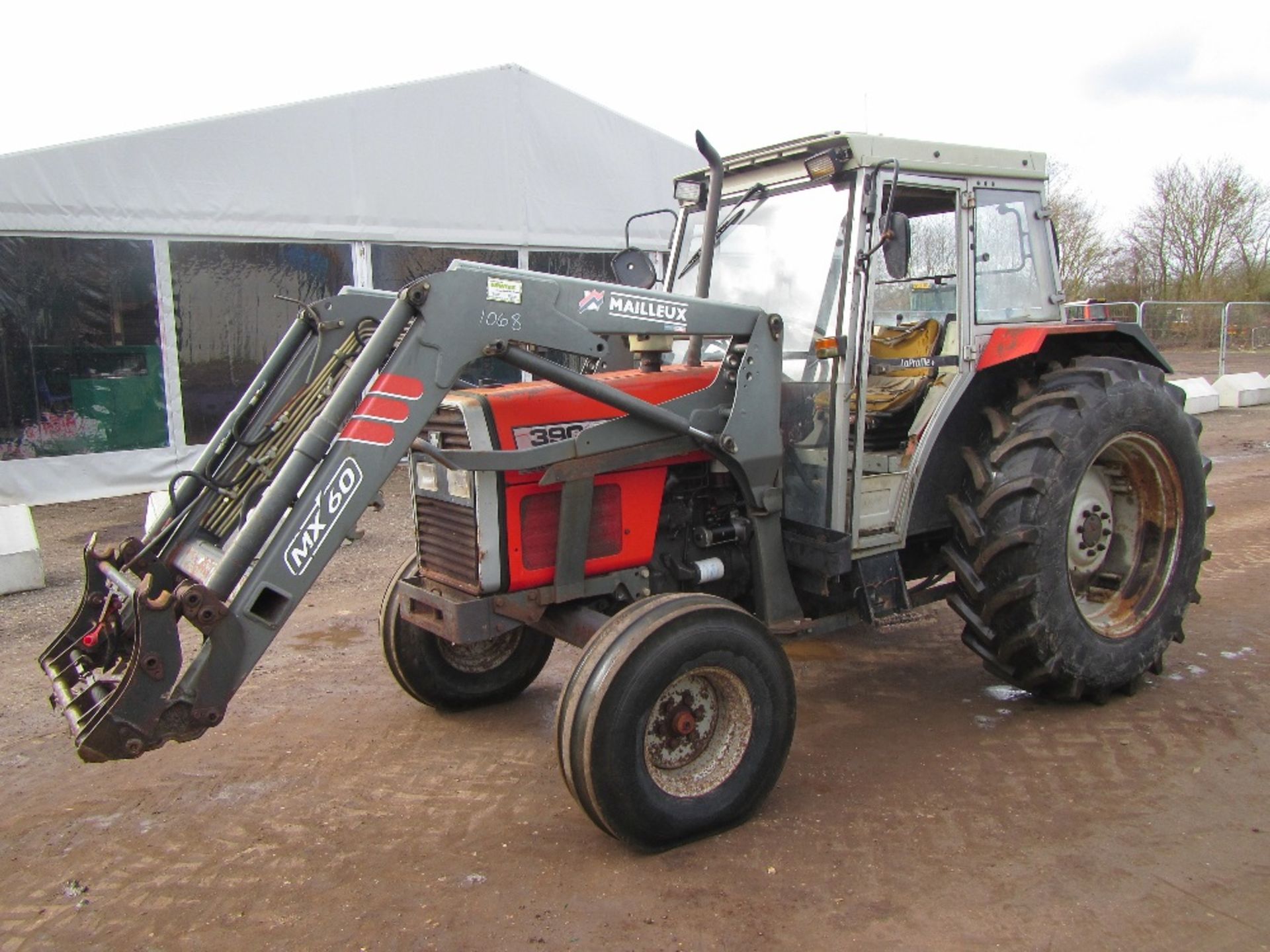 Massey Ferguson 390 2wd Tractor c/w Chiltern Loader Reg. No. L449 DFJ Ser No C01348