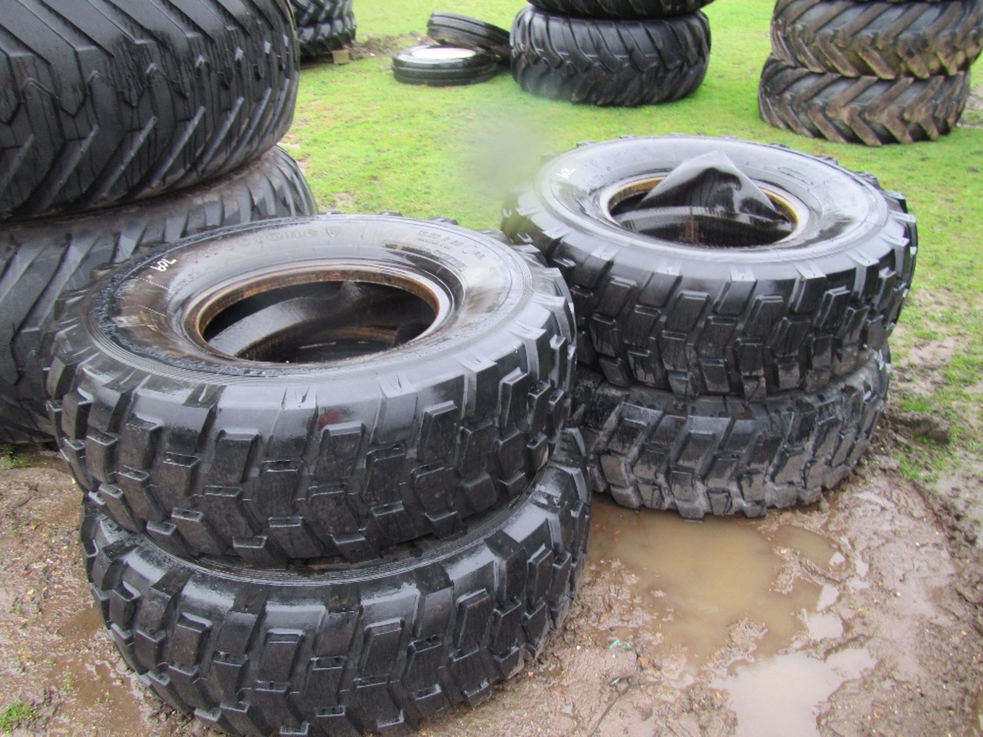 4no. 1300 R20 Firestone Tyres UNRESERVED LOT