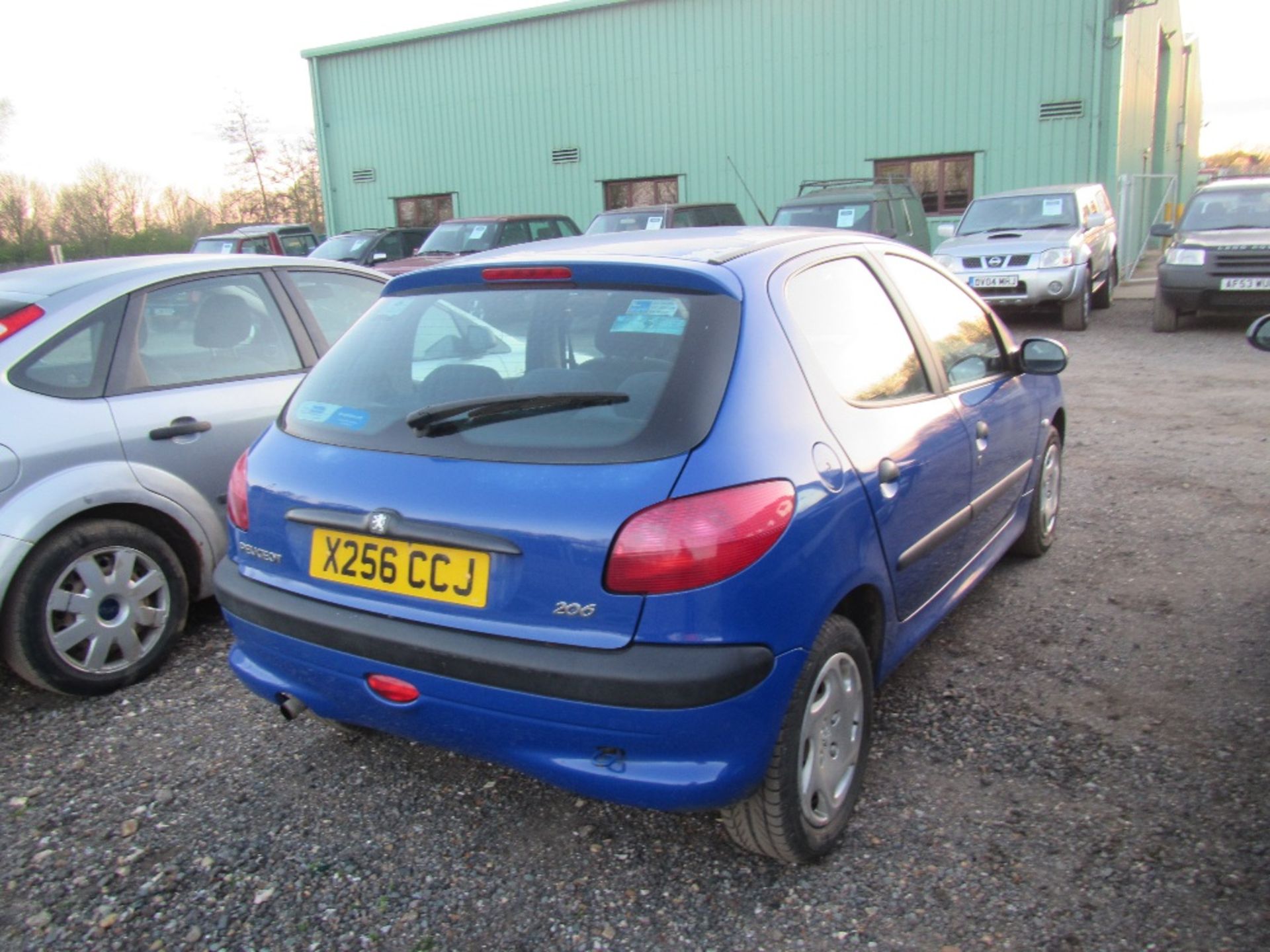 Peugeot 206 5 Door Hatchback. Mileage: 59,410. MOT Till 10/4/18. Reg. No. X256 CCJ - Image 4 of 5