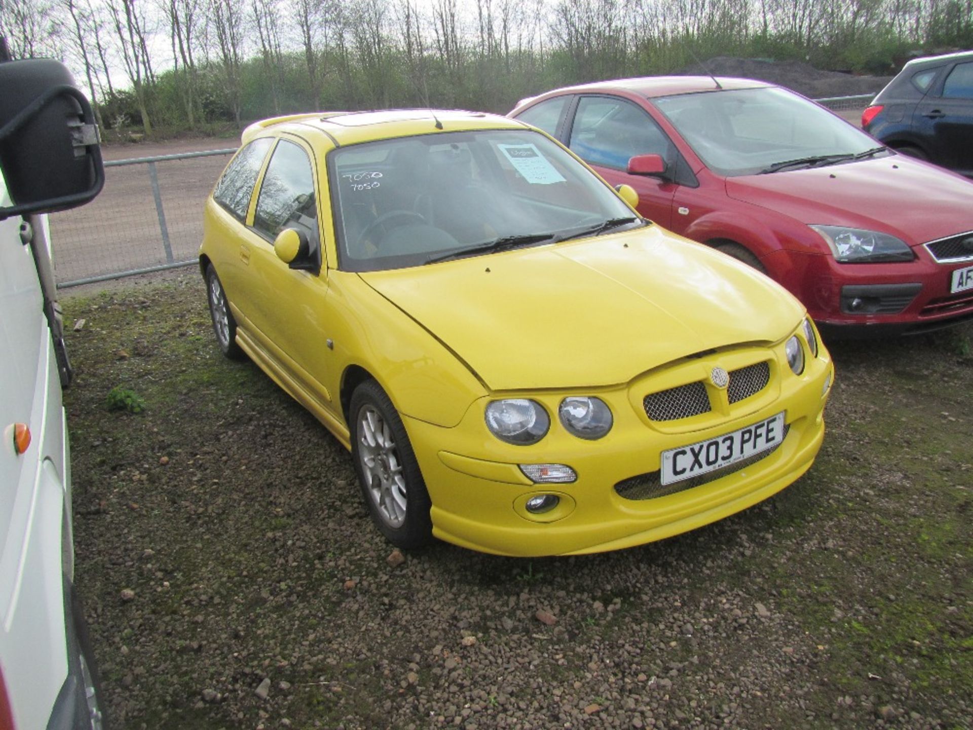 2003 MG ZR Hatchback 1.4 Petrol Reg Docs will be supplied. Mileage: 92,164 MOT till 29/04/17 Reg. - Image 3 of 6