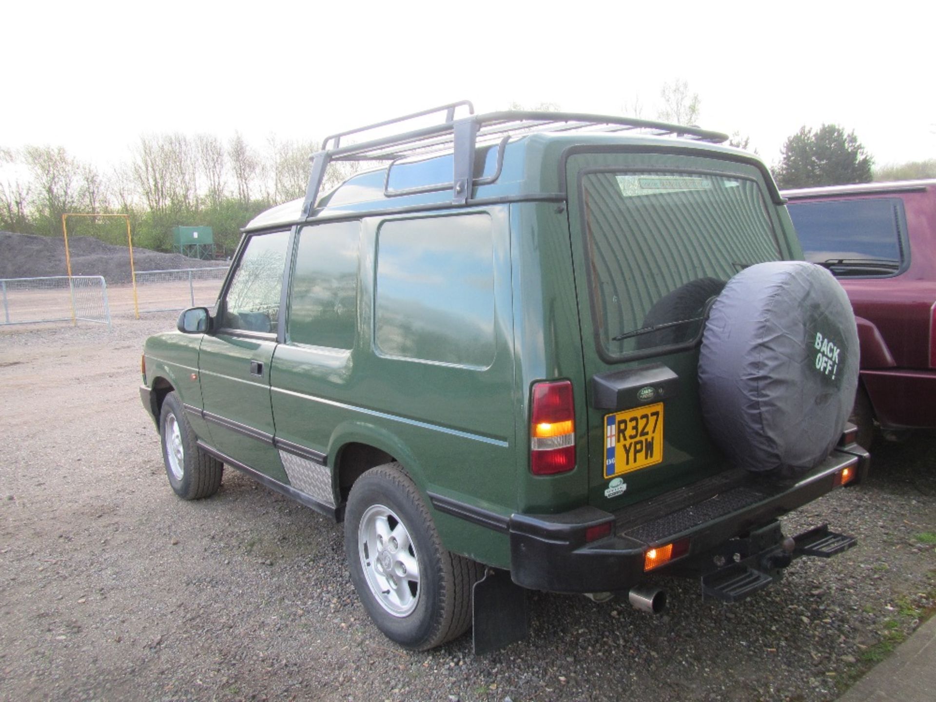 Land Rover TDI Van Reg Docs will be supplied. Mileage: 108,649. MOT till Dec 17 Reg. No. R327 YPW - Image 7 of 7