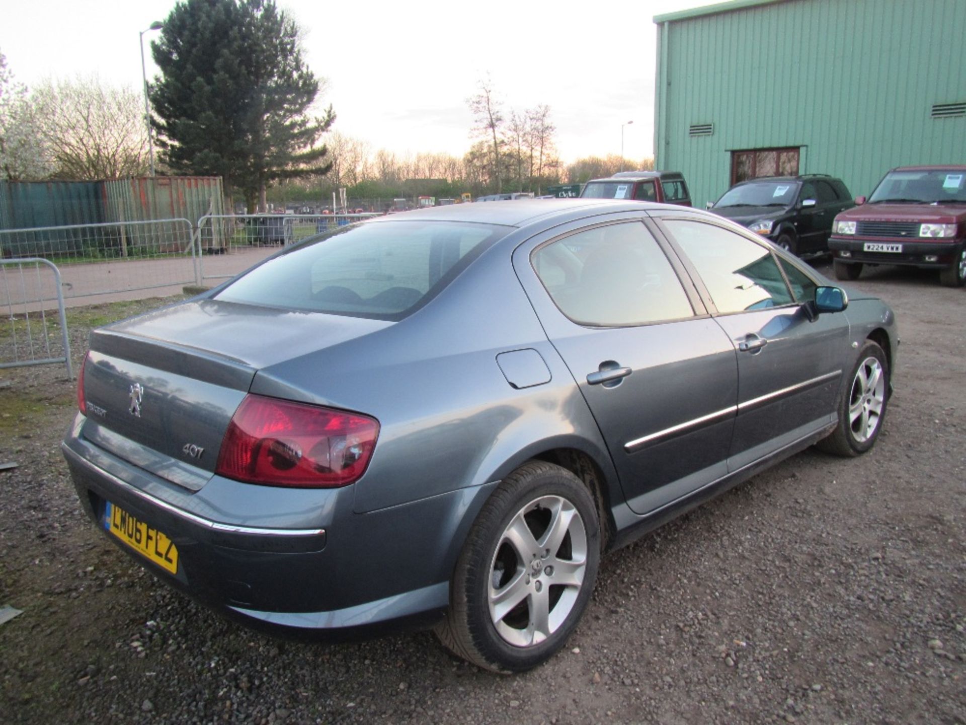 2006 Peugeot 407 4 Door Saloon. MOT till 31/7/17. Reg. No. LM06 FLZ - Image 4 of 5