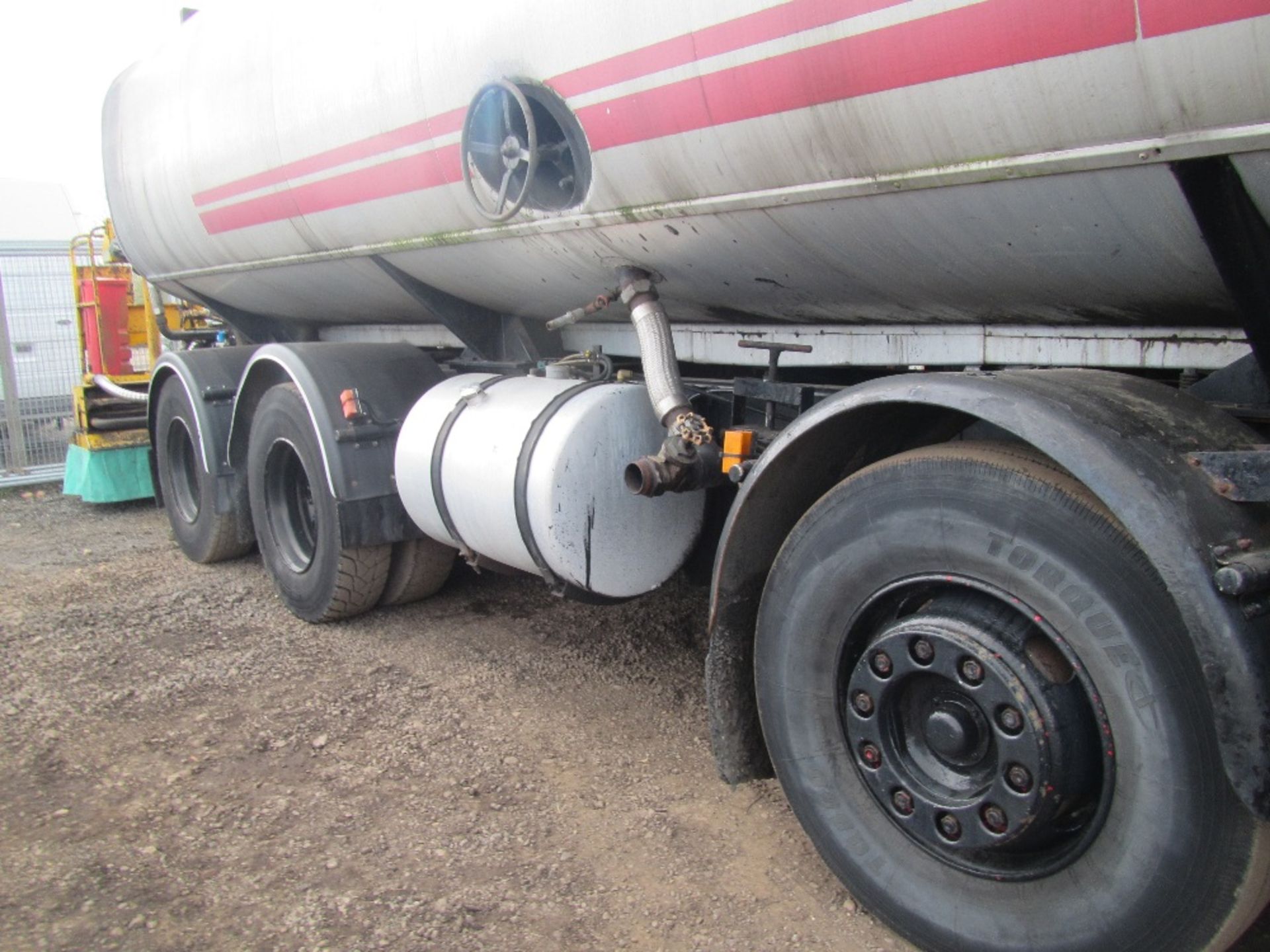 1993 Seddon Atkinson 8x4 Tar Sprayer 18600L Bitumen Tank, Phoenix Variable Width Spray Bar Lorry - Image 4 of 8