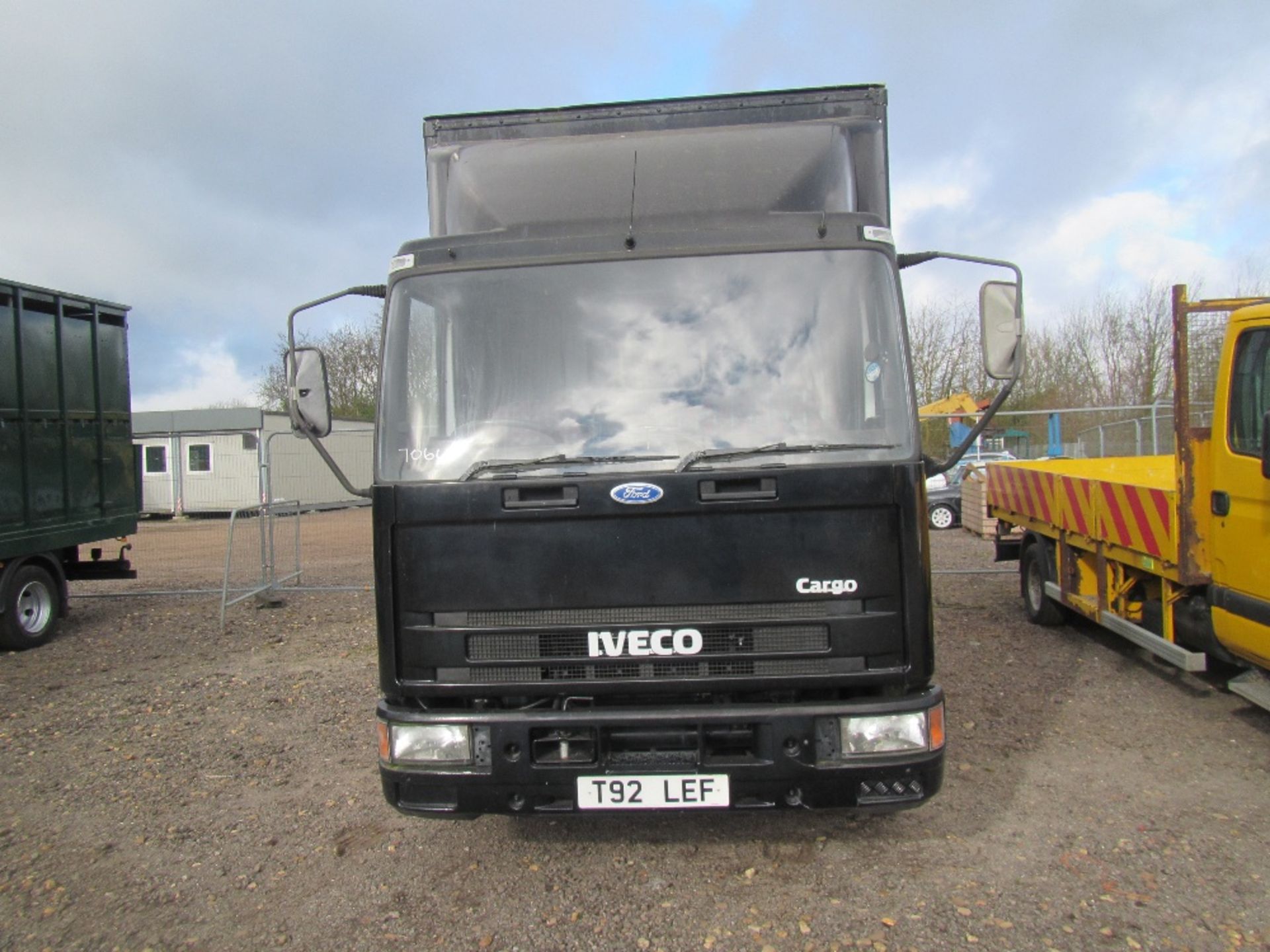 Iveco Cargo 7.5 Ton Horse Box c/w day Living Accommodation. Reg Docs will be supplied. Mileage: - Image 2 of 10