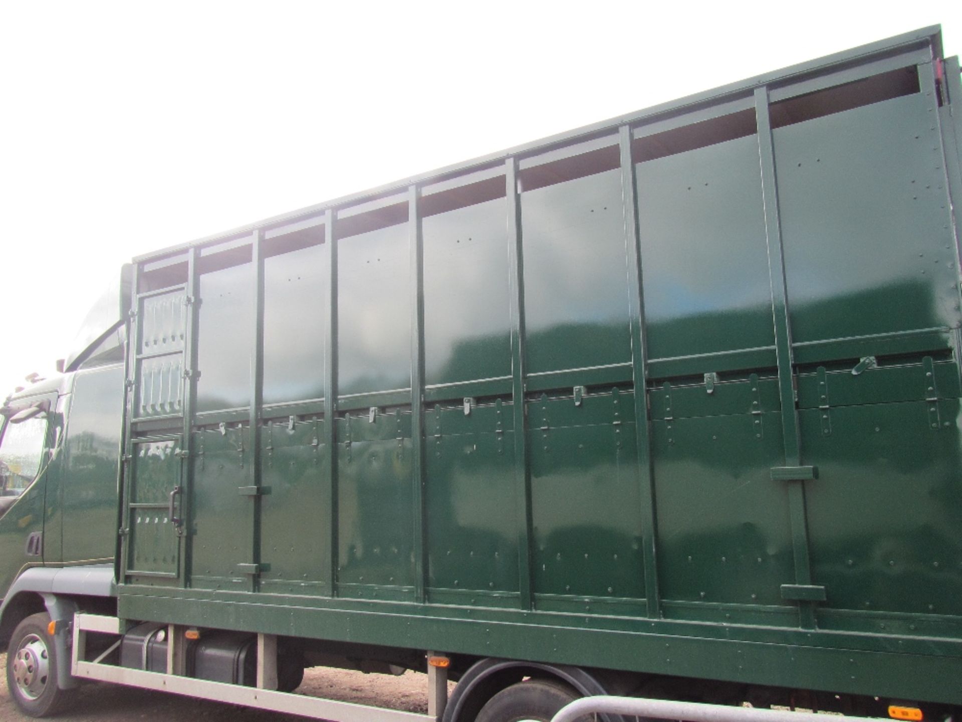 Daf 7.5 Ton Livestock Lorry c/w Sleeper Cab. Reg Docs will be supplied. MOT till Dec 17 Reg. No. - Image 5 of 7