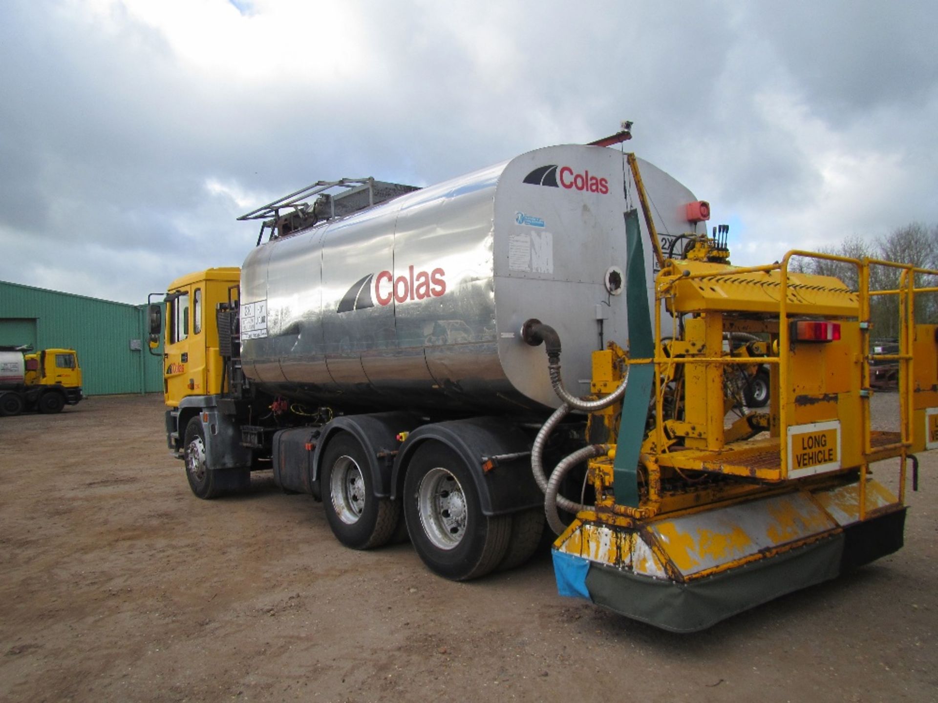 2000 ERF 6x4 Tar Sprayer 13500L Bitumen Tank, Phoenix Variable Width Spray Bar Lorry Reg. No. W137 - Image 7 of 7