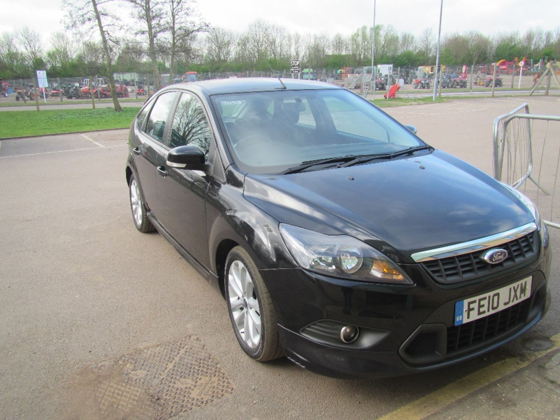 Ford Focus 1.6 Diesel Zetec 5 TDCI 109. Black. 1 keeper. Reg Docs will be supplied. Mileage: 117,546 - Image 3 of 6