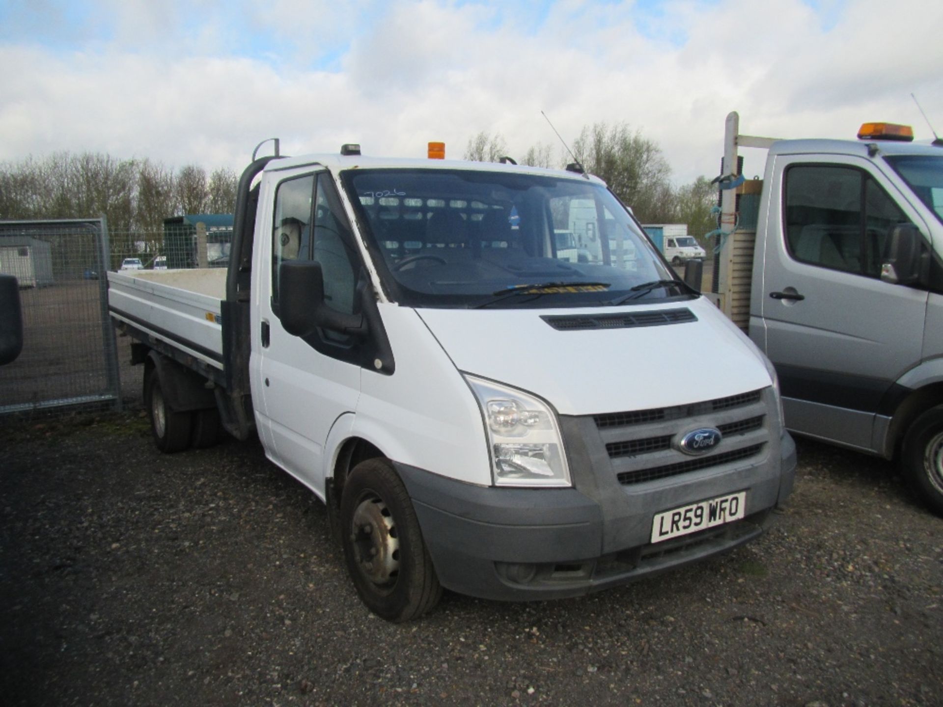 Ford Transit 115 Dropside 2.4 Litre Reg Docs will be supplied. Mileage: 70,000 MOT till June 2017 - Image 3 of 7