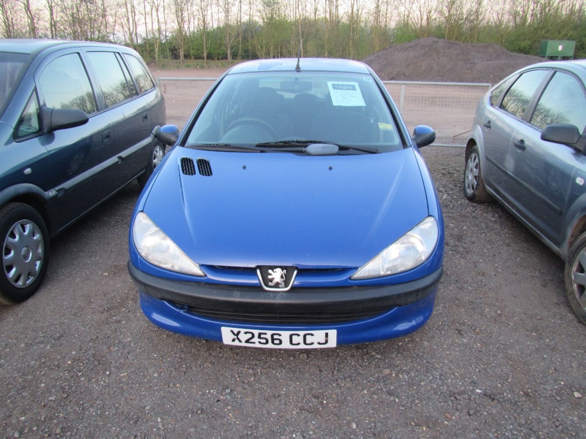 Peugeot 206 5 Door Hatchback. Mileage: 59,410. MOT Till 10/4/18. Reg. No. X256 CCJ - Image 2 of 5