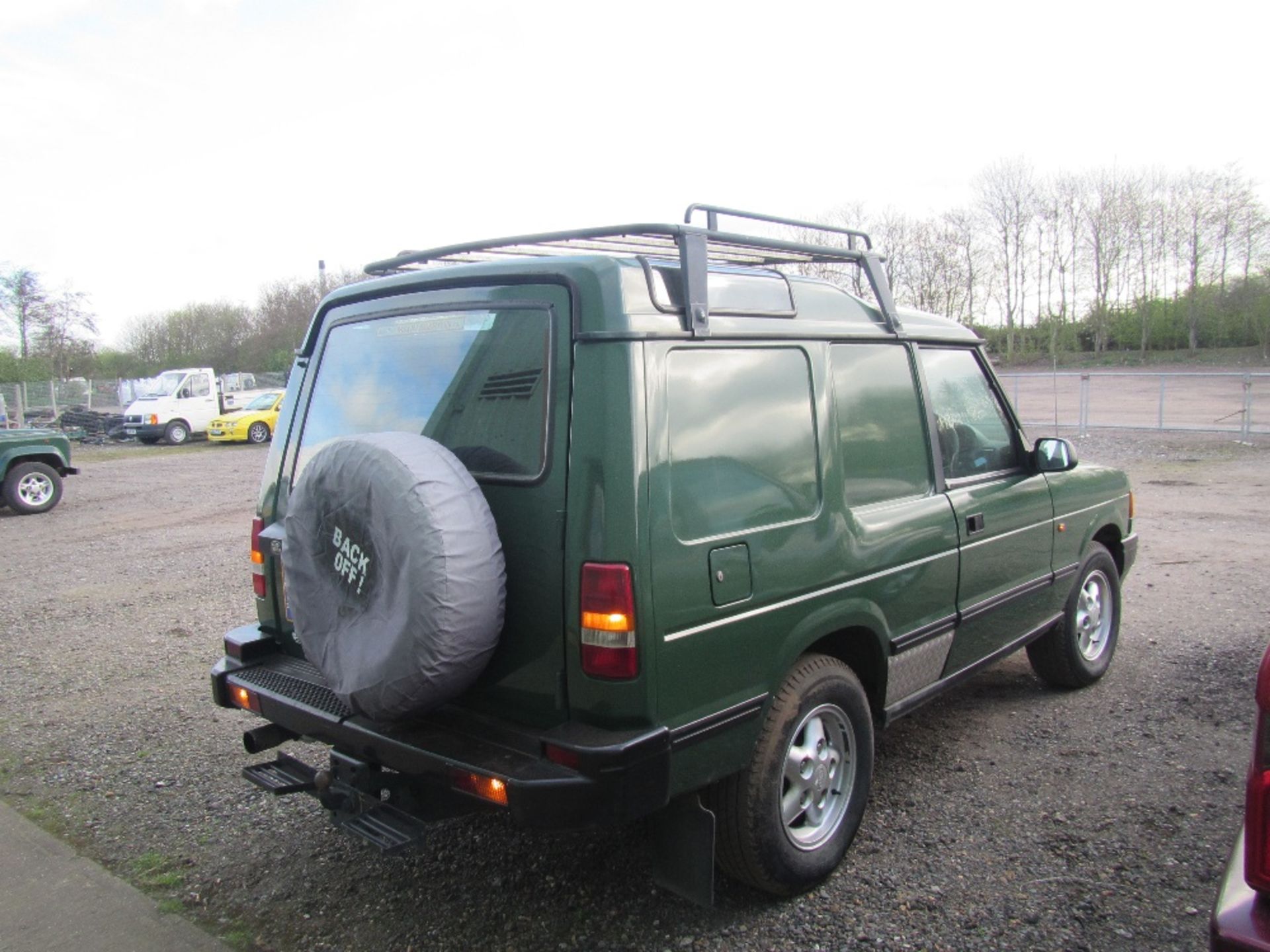 Land Rover TDI Van Reg Docs will be supplied. Mileage: 108,649. MOT till Dec 17 Reg. No. R327 YPW - Image 5 of 7