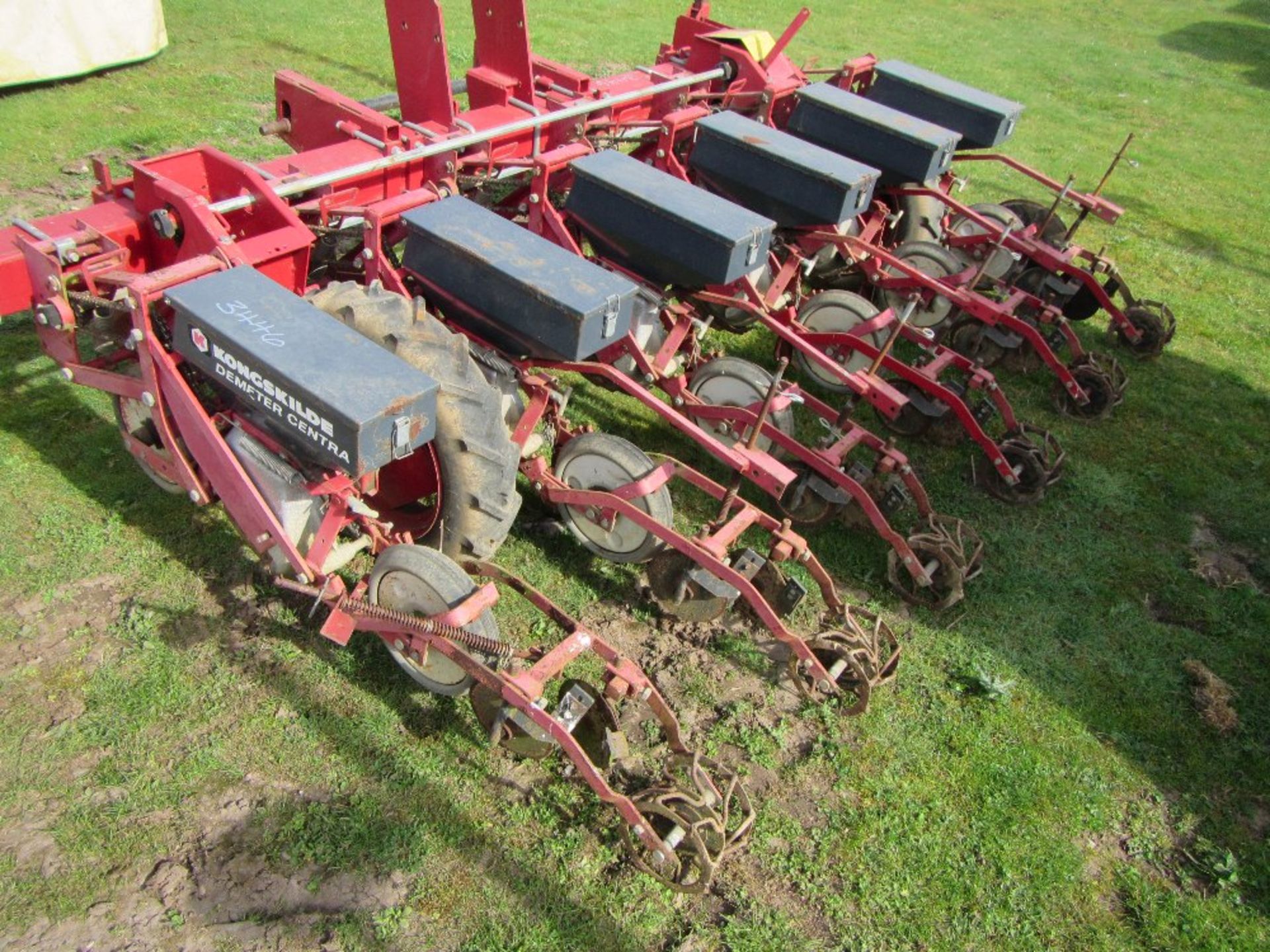6 Row Kongskilde Demeter Centra Drill UNRESERVED LOT - Image 3 of 3