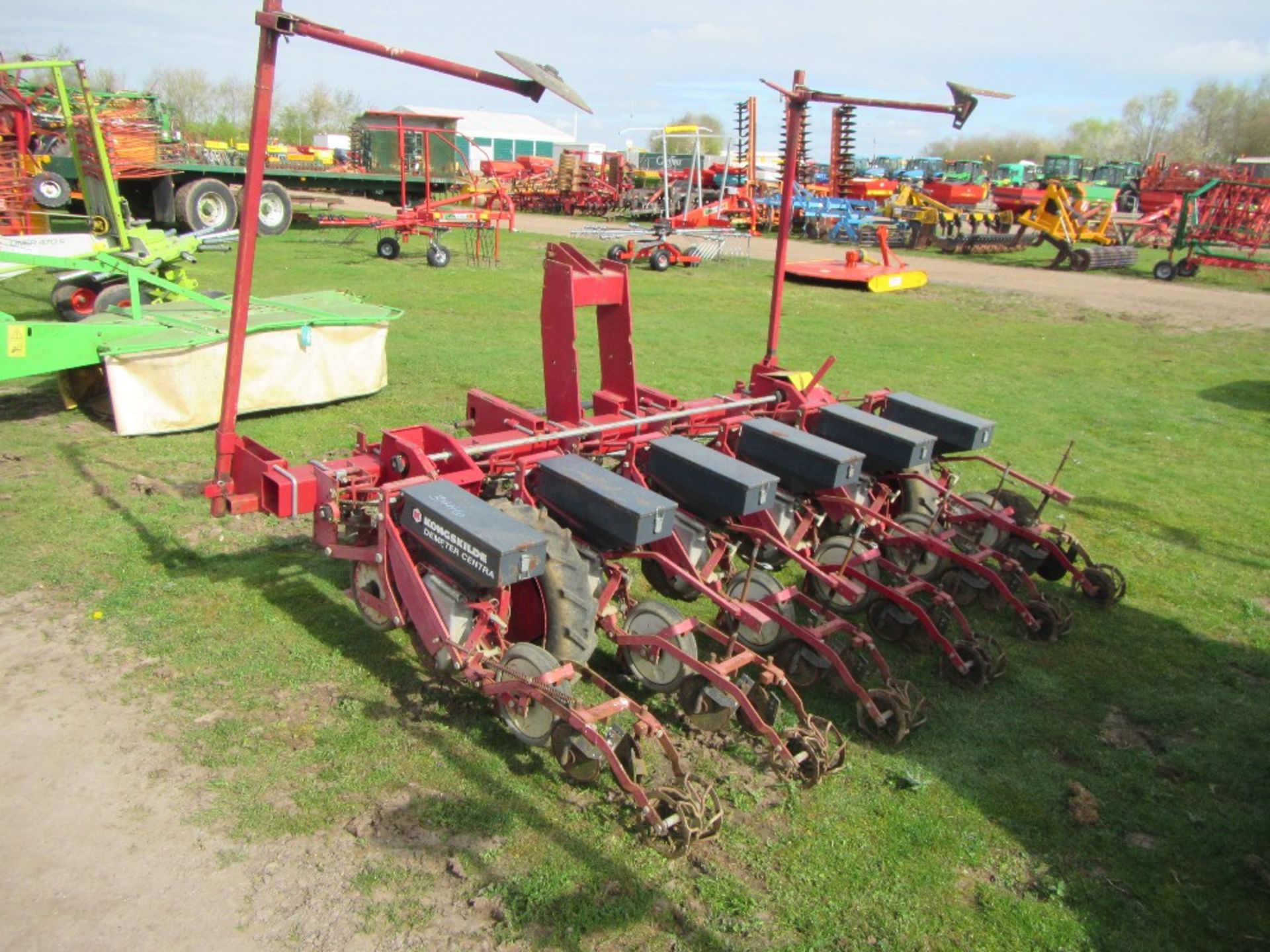 6 Row Kongskilde Demeter Centra Drill UNRESERVED LOT - Image 2 of 3