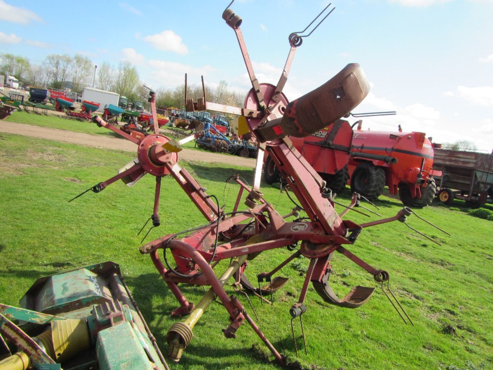 PZ Fanex Hay Machine UNRESERVED LOT