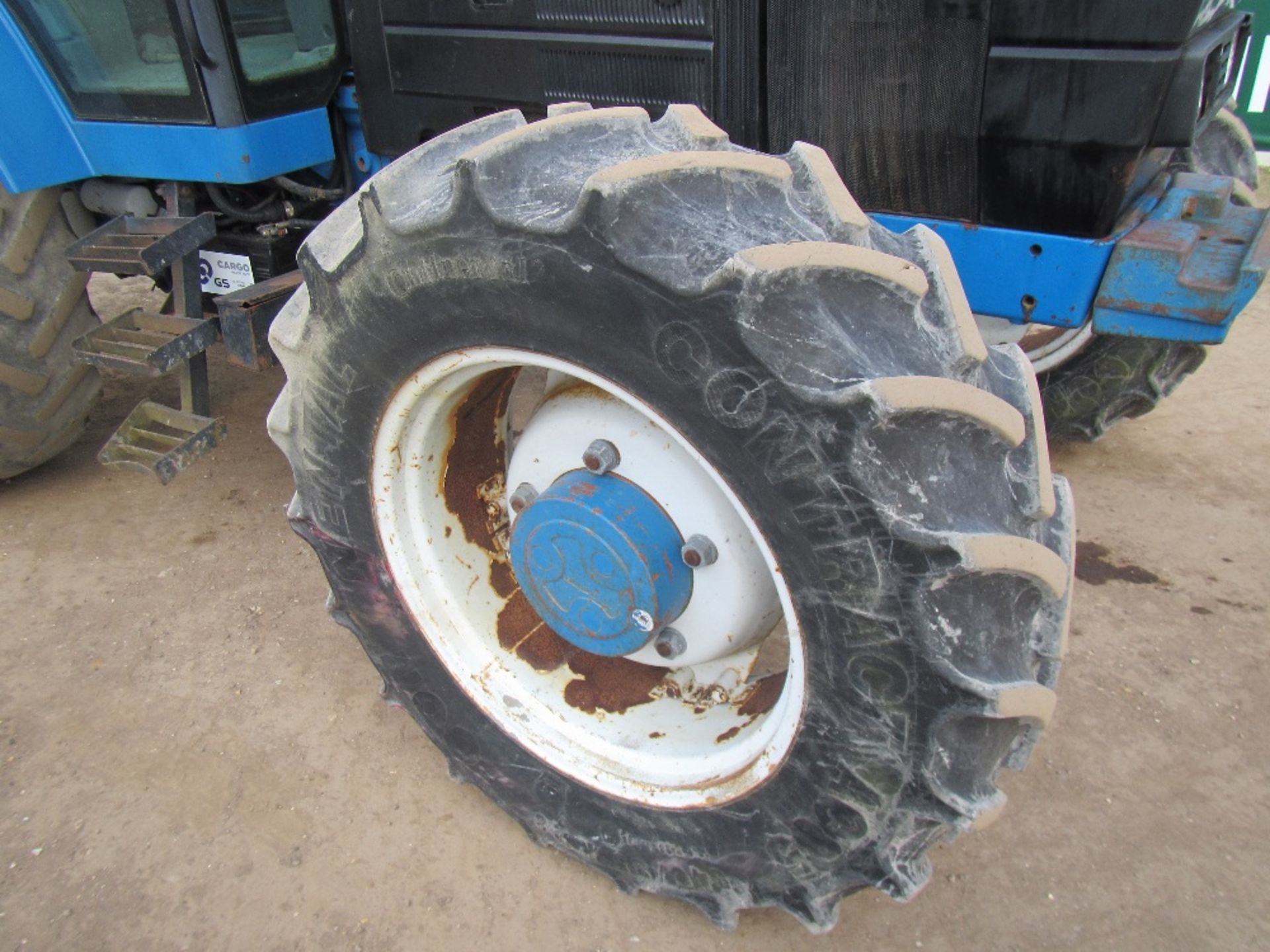 Ford New Holland 8240 Tractor - Image 4 of 17