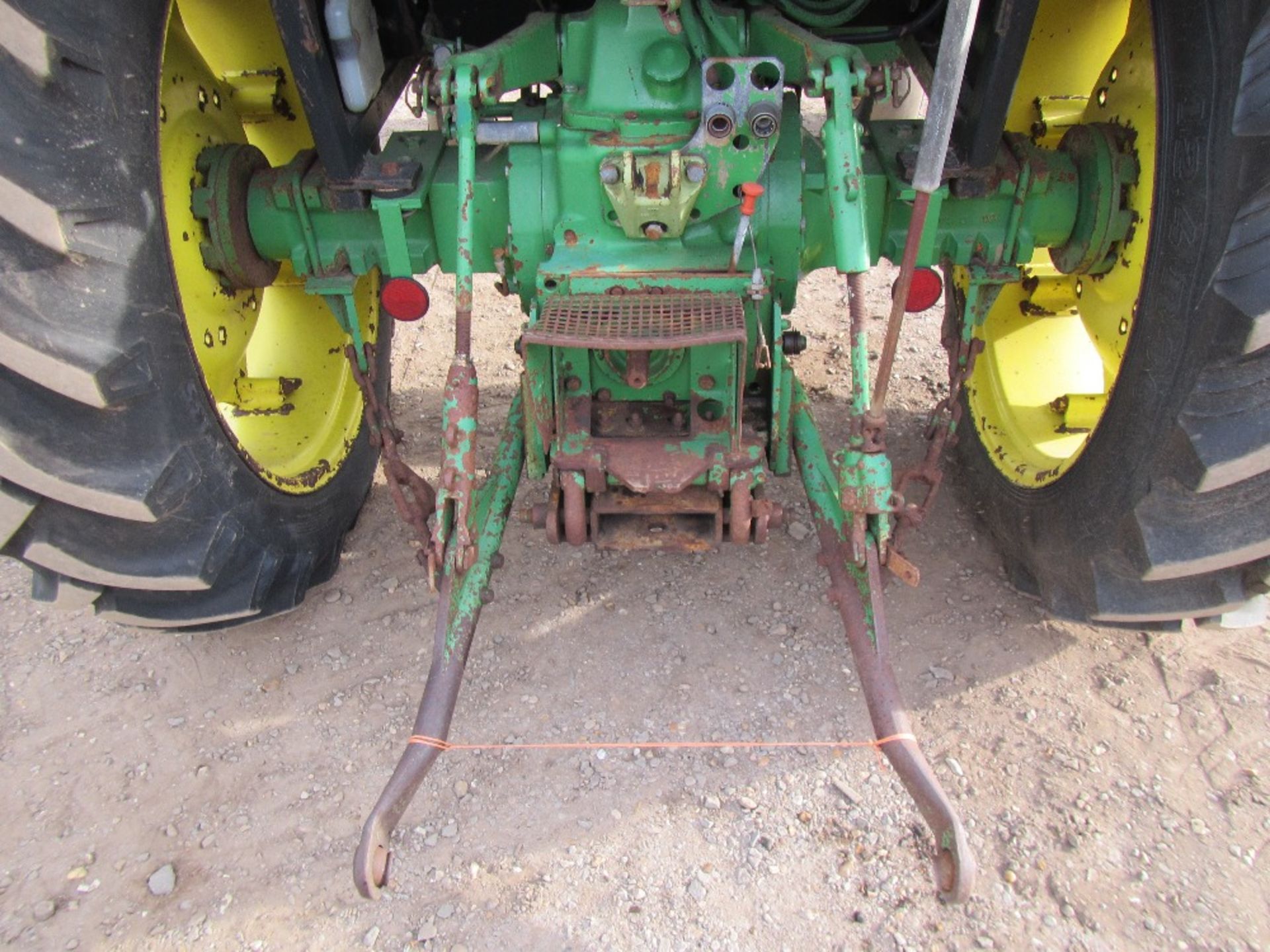 1989 John Deere 1950 2wd Tractor. Reg. No. A122 VFE Ser. No. 495017 - Image 8 of 18