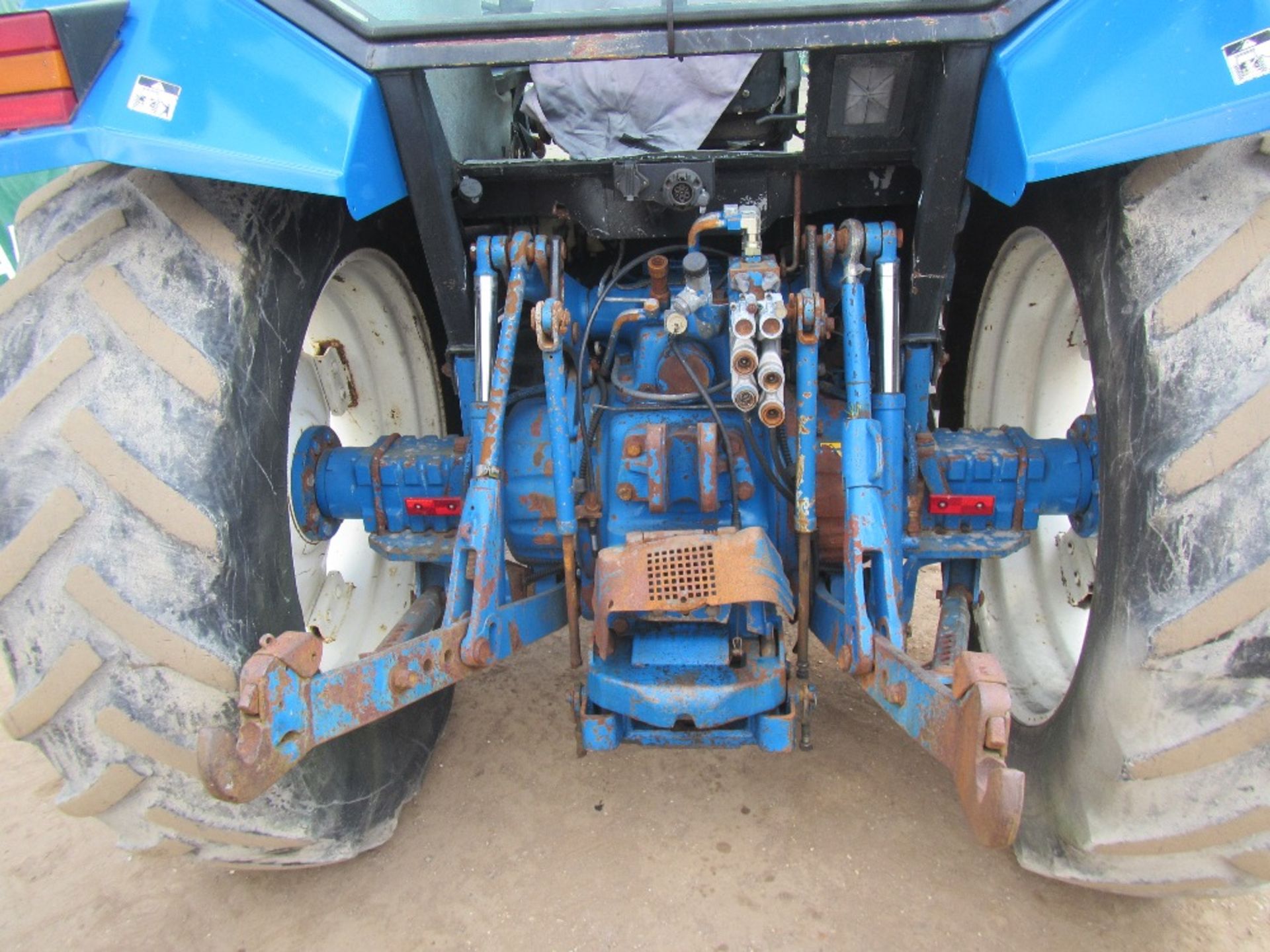 Ford New Holland 8240 Tractor - Image 7 of 17