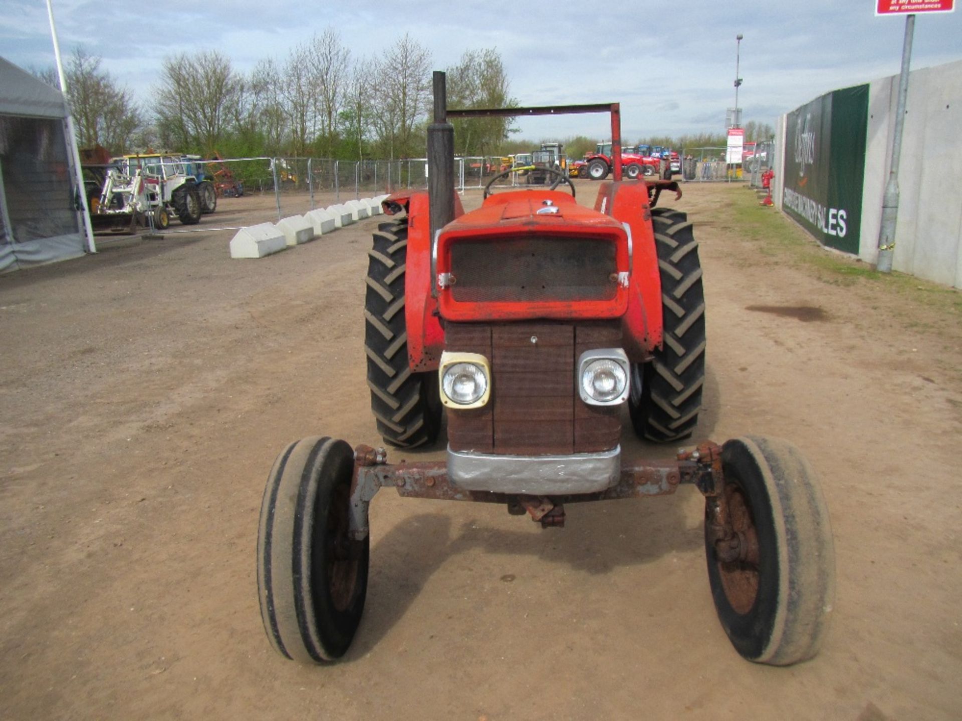 Massey Ferguson 168 Tractor c/w 4 Bolt Pump, Long PTO - Image 2 of 14