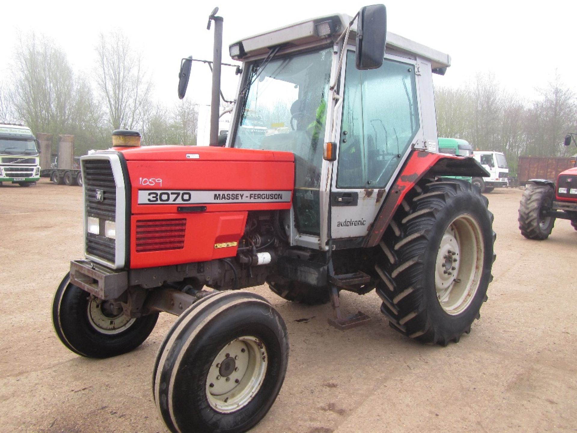 1993 Massey Ferguson 3070 2wd Tractor c/w 16 Speed Reg. No. K794 ONL - Image 2 of 5