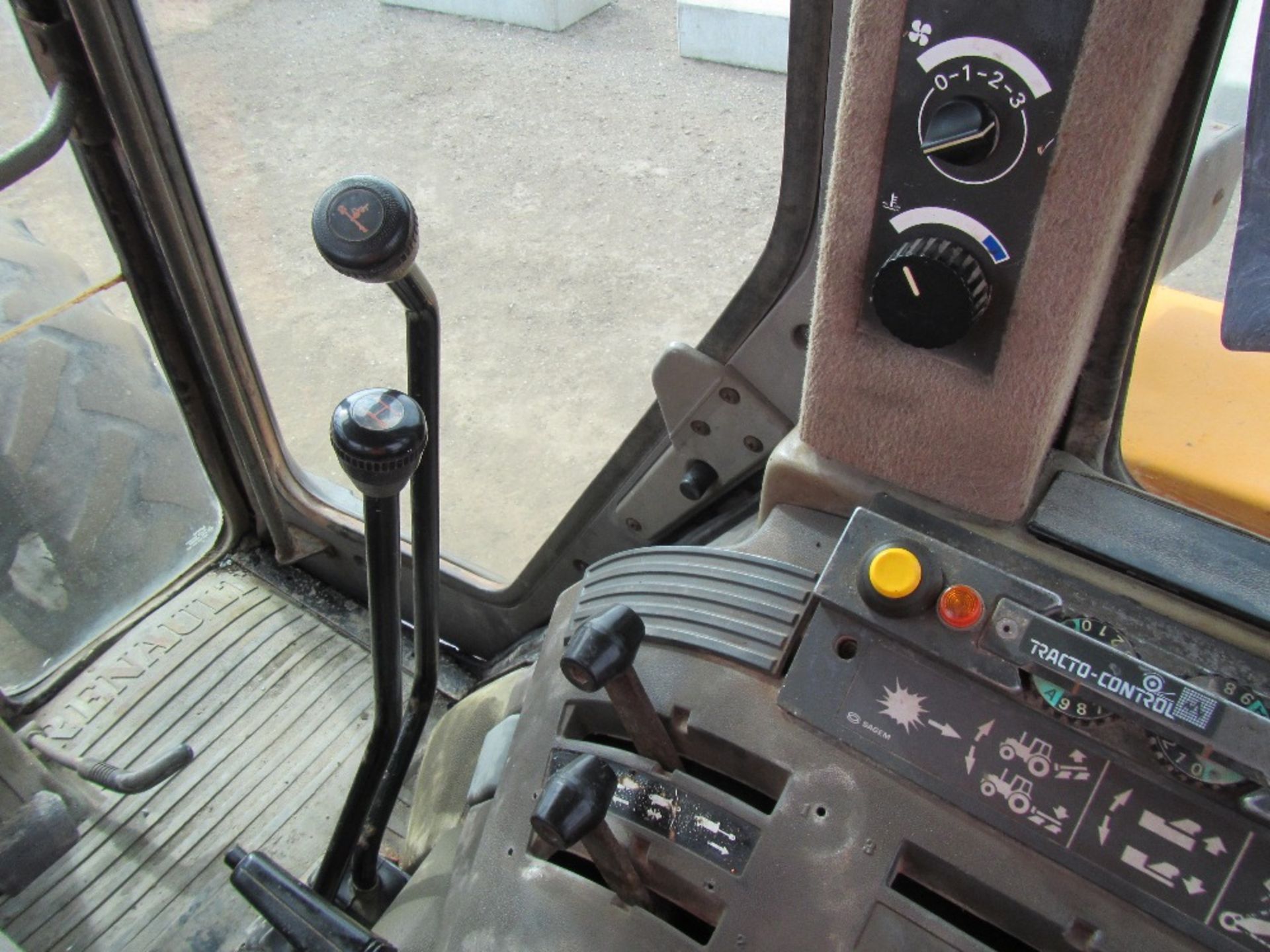 Renault 106.54 Tractor Reg Docs will be supplied. Reg. No. K691 UTT - Image 15 of 17