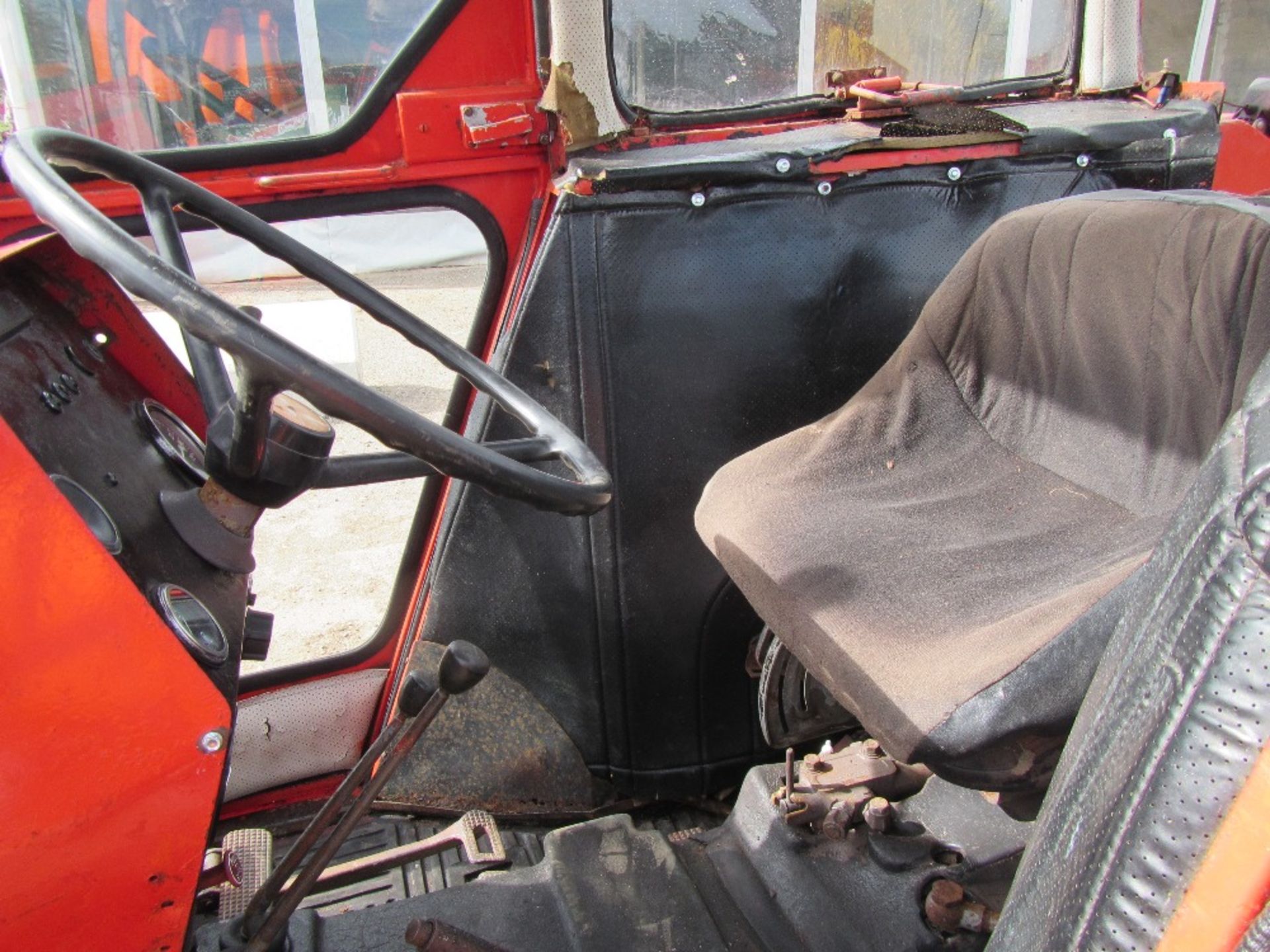 Massey Ferguson 265 Tractor - Image 12 of 15