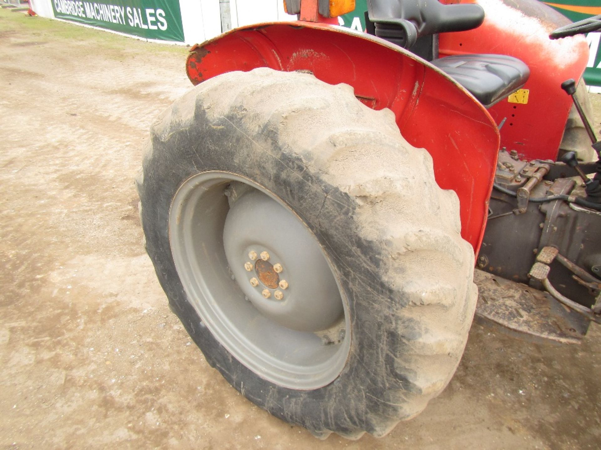 Massey Ferguson 240 Tractor - Image 5 of 15