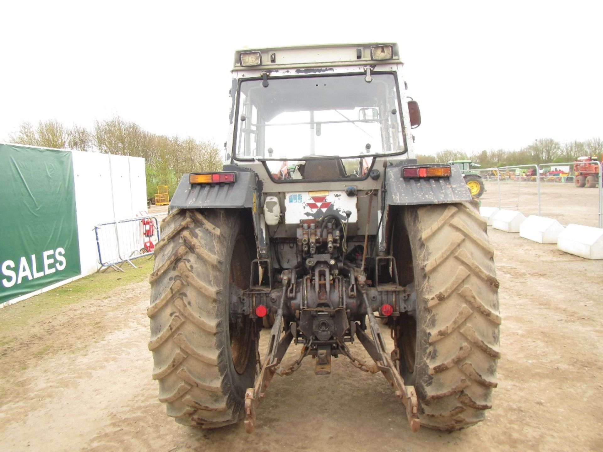 Massey Ferguson 390 2wd Tractor c/w MF Front Loader Ser. No. S26197 - Image 6 of 16