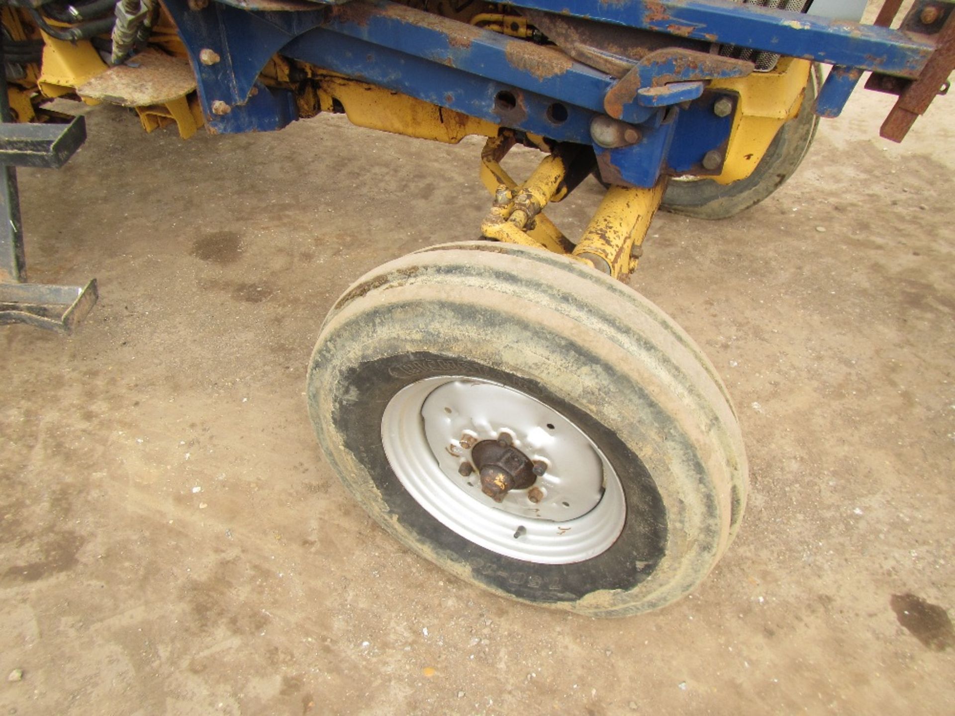 Ford 5610H 2wd Tractor c/w Bomford 3517 Power Loader. 2 Owners from new, Ex Council Reg. No. C429 - Image 4 of 16