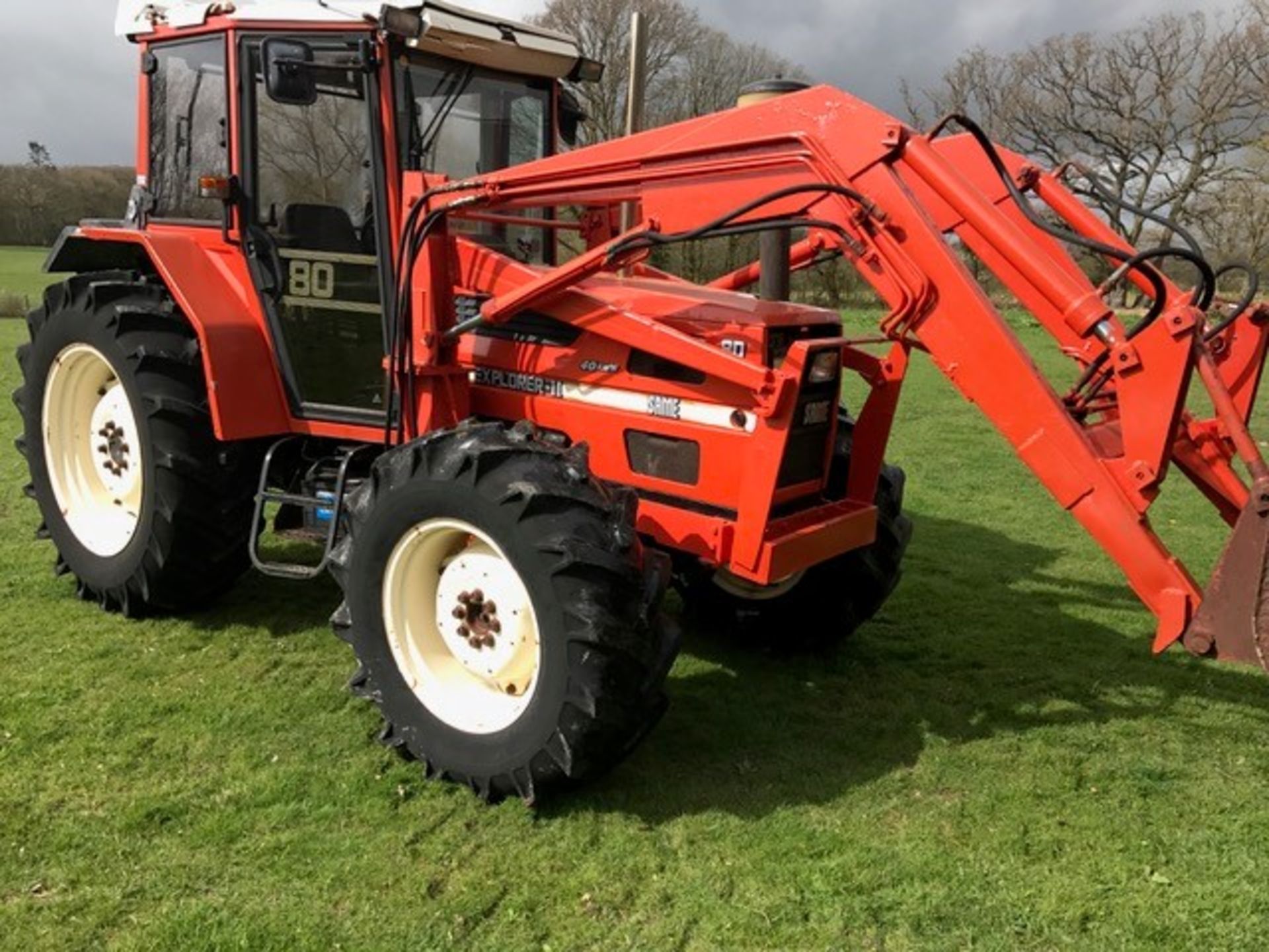 Same 80 Explorer II 4wd Tractor c/w Front Loader & Bucket Reg. No. Q240 NKE 2767 Hrs UNRESERVED LOT - Image 2 of 9