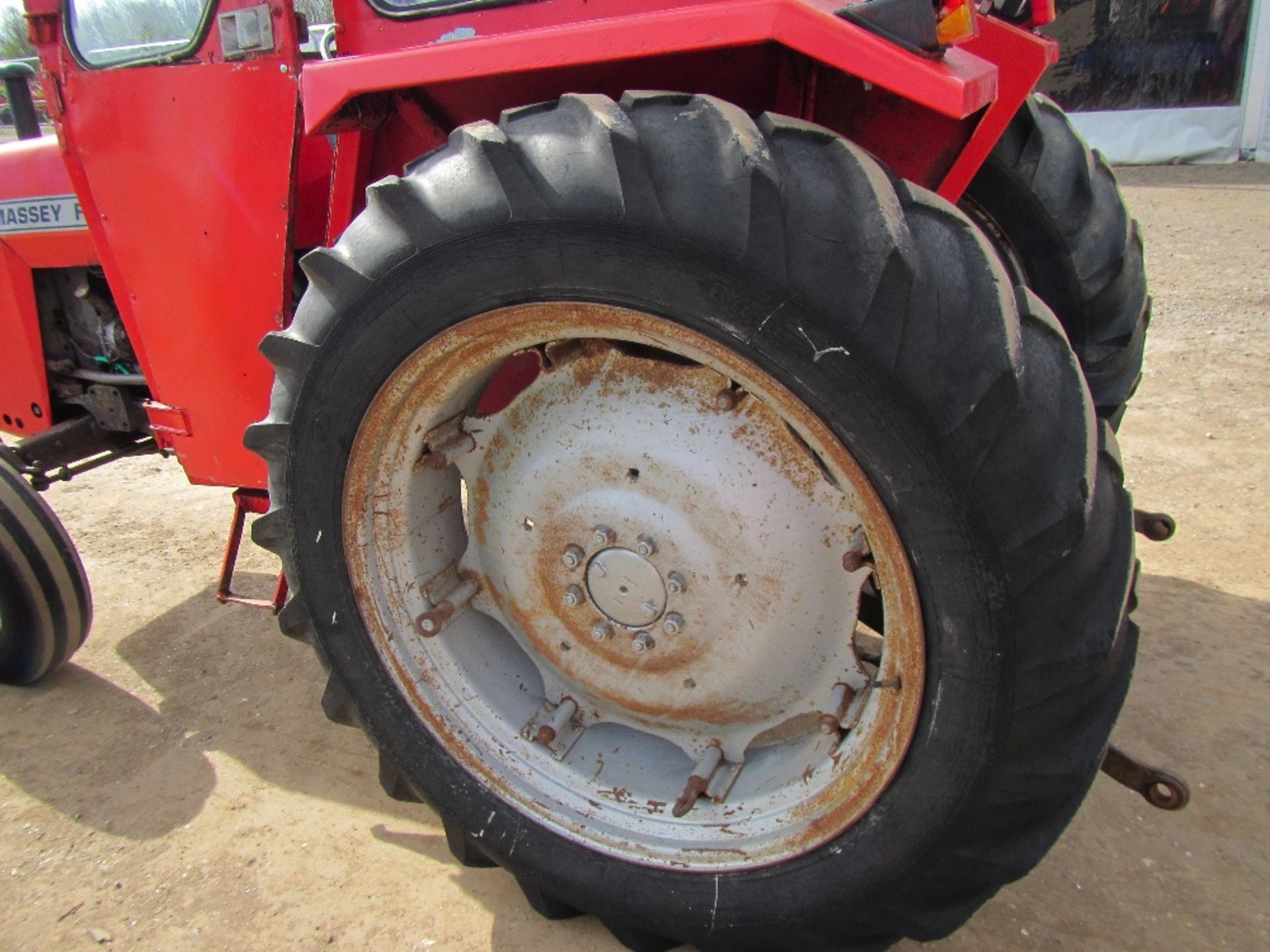 Massey Ferguson 265 Tractor - Image 10 of 15